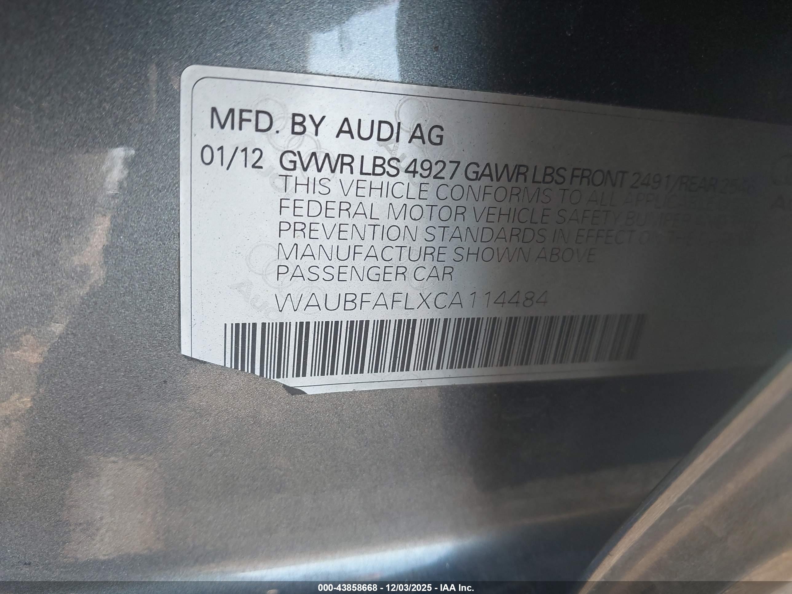 AUDI A4 image 9