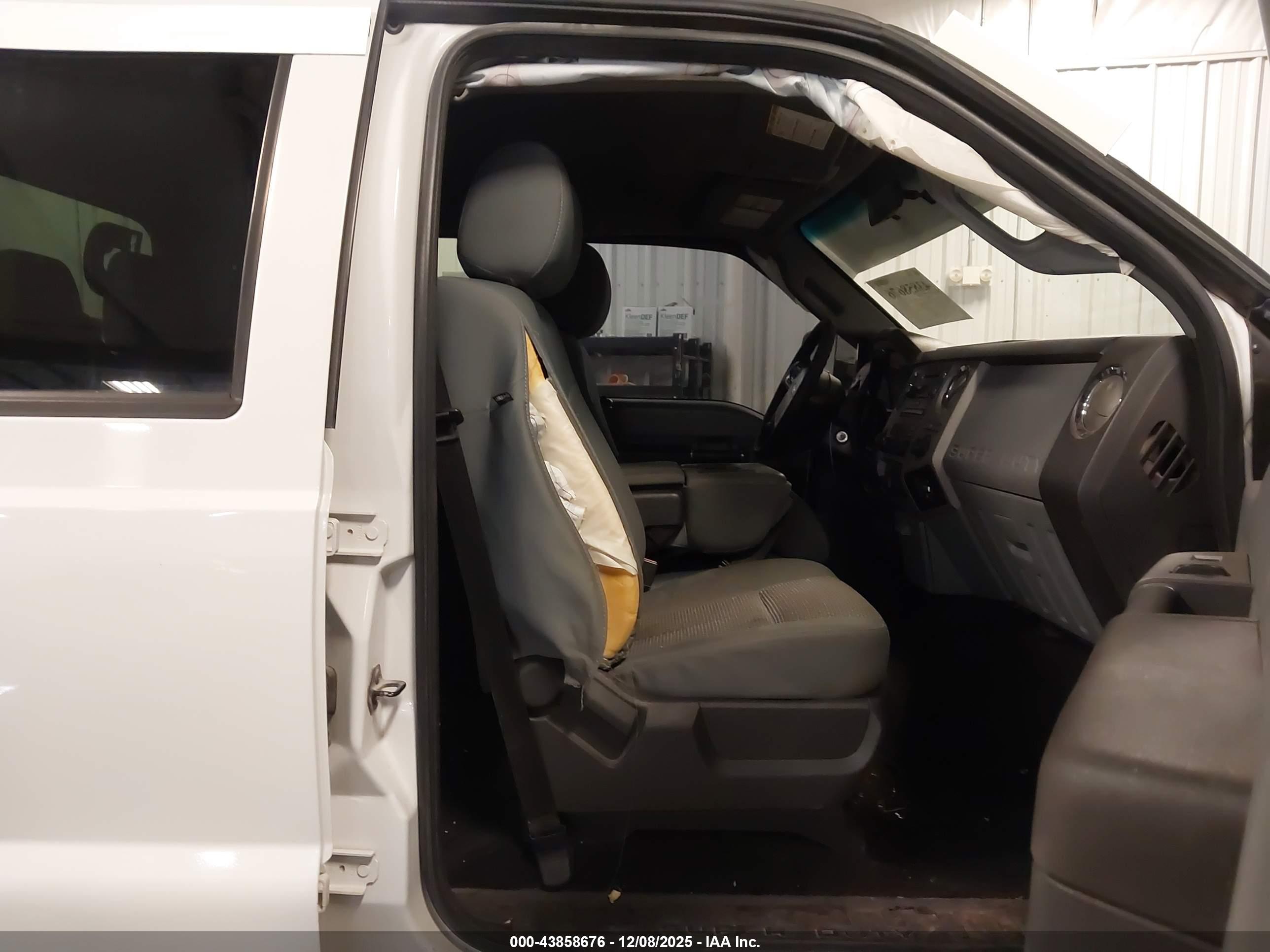 FORD F-250 image 8