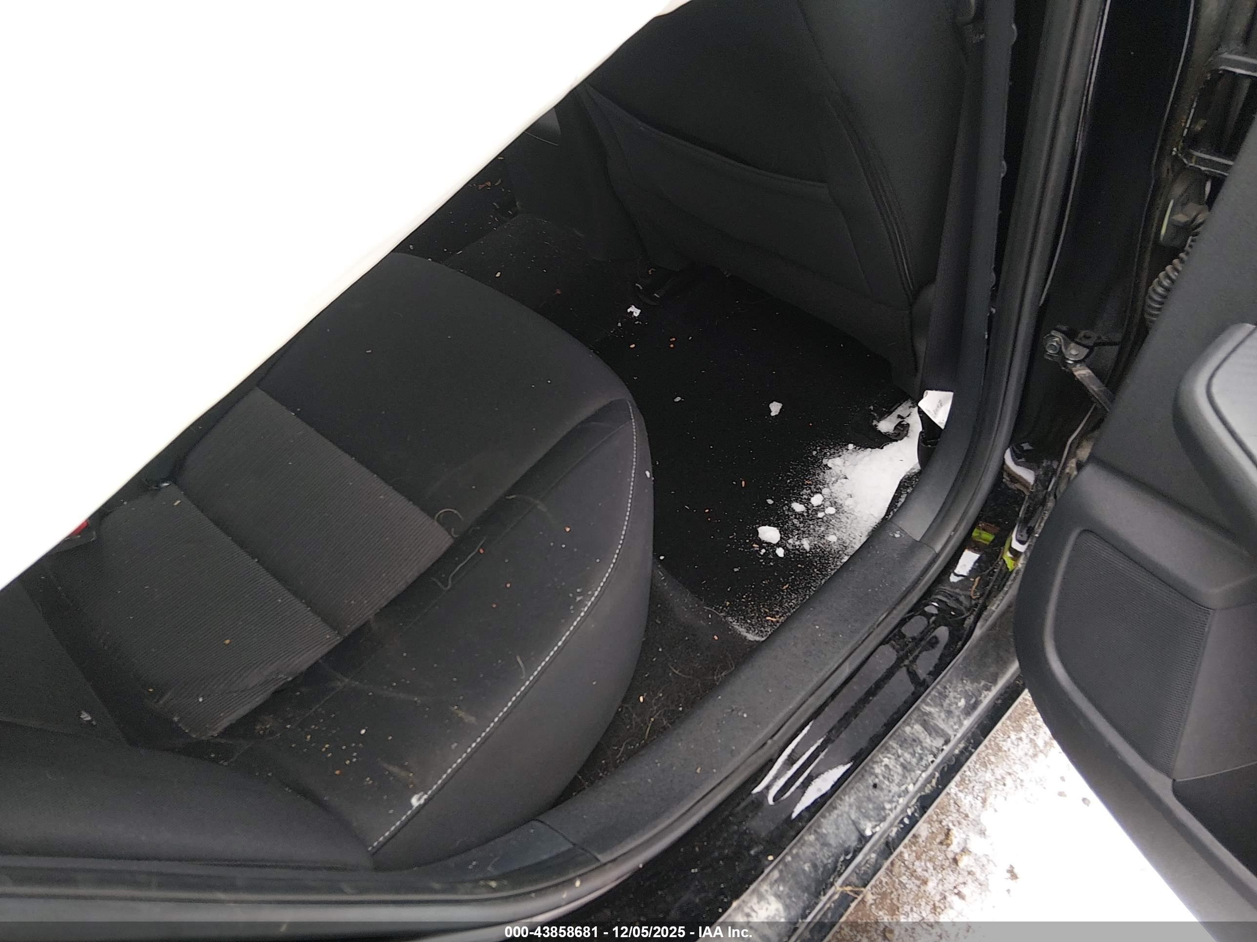 NISSAN SENTRA image 8