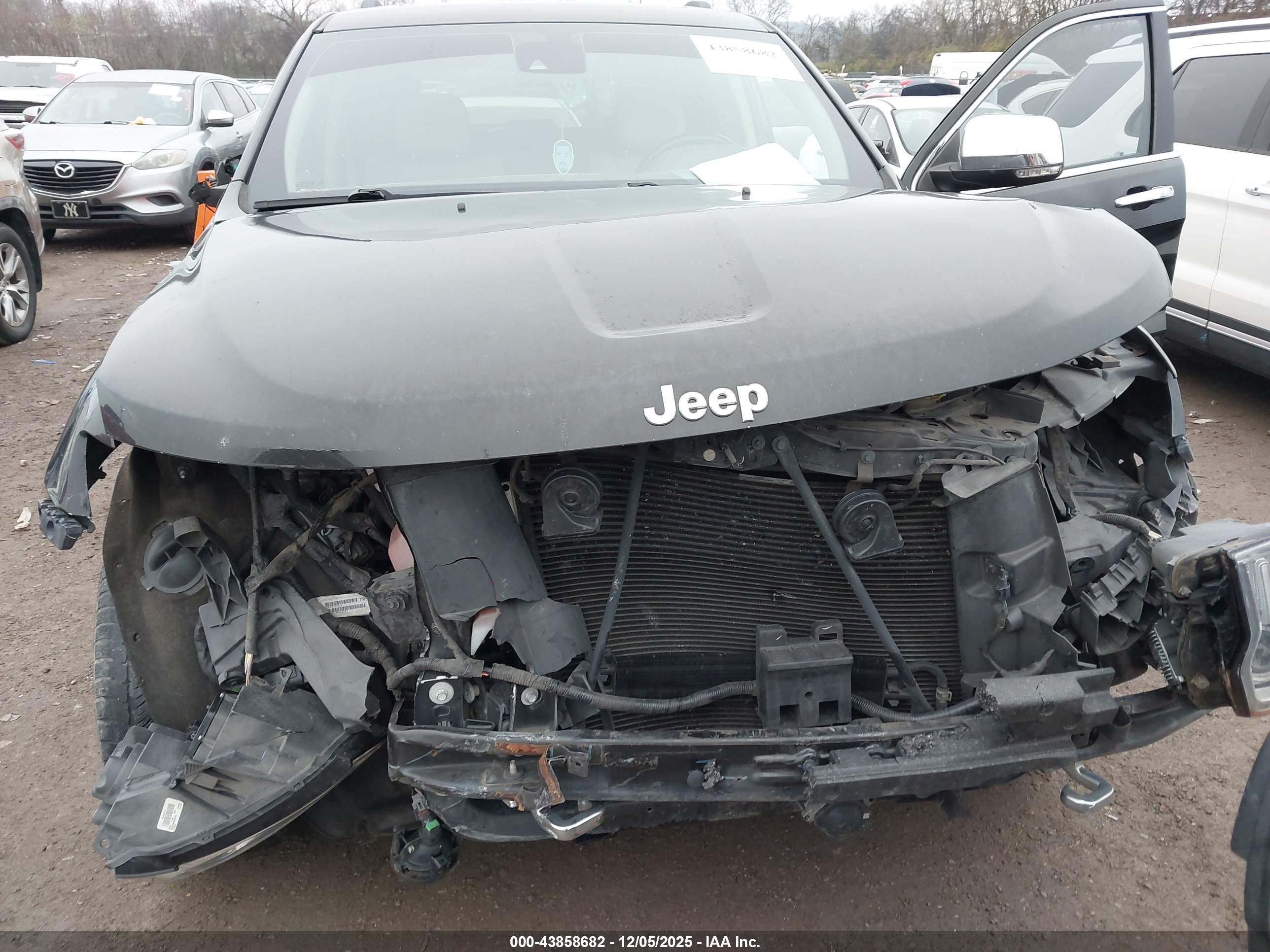 JEEP GRAND image 6