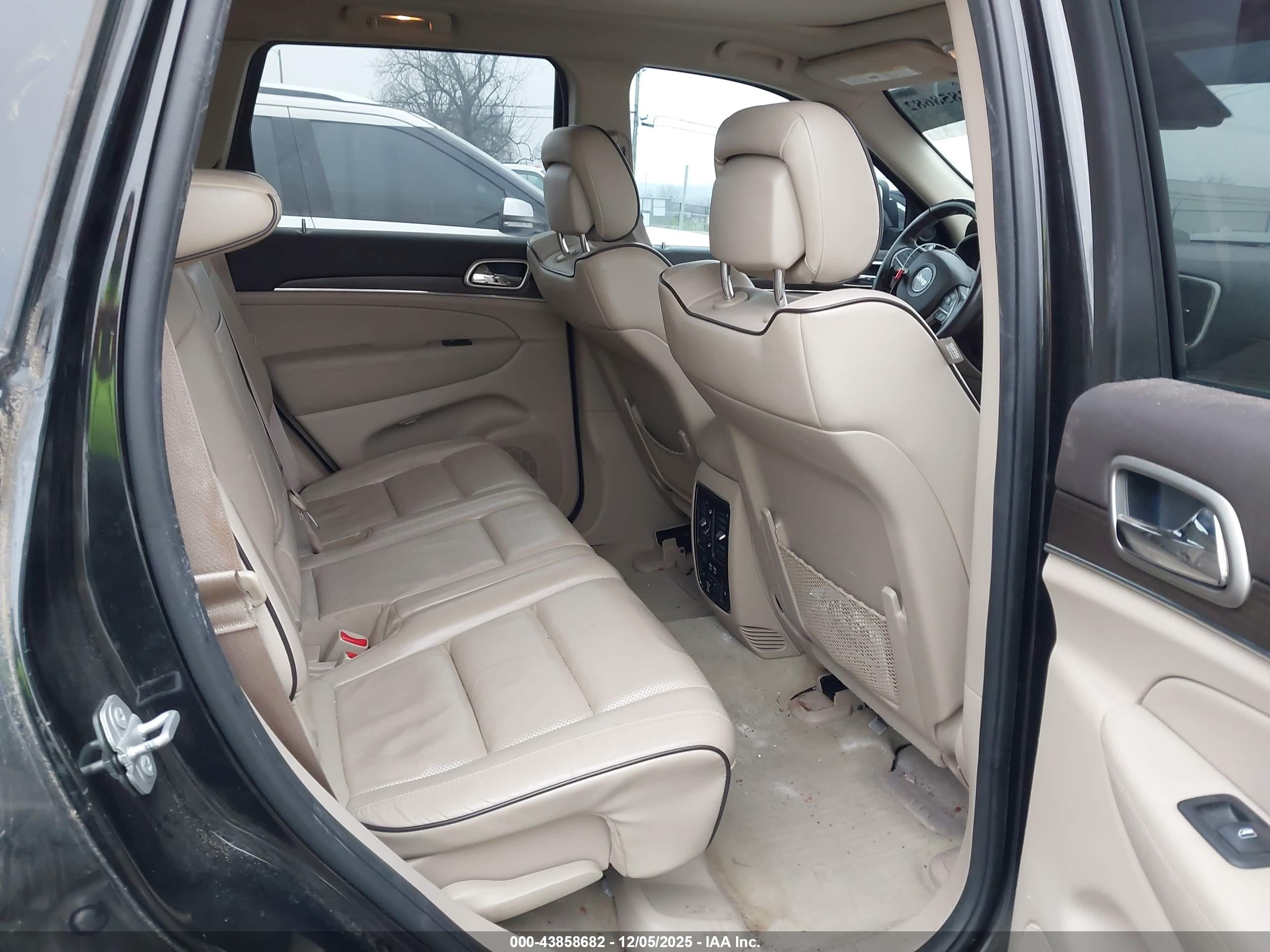 JEEP GRAND image 8