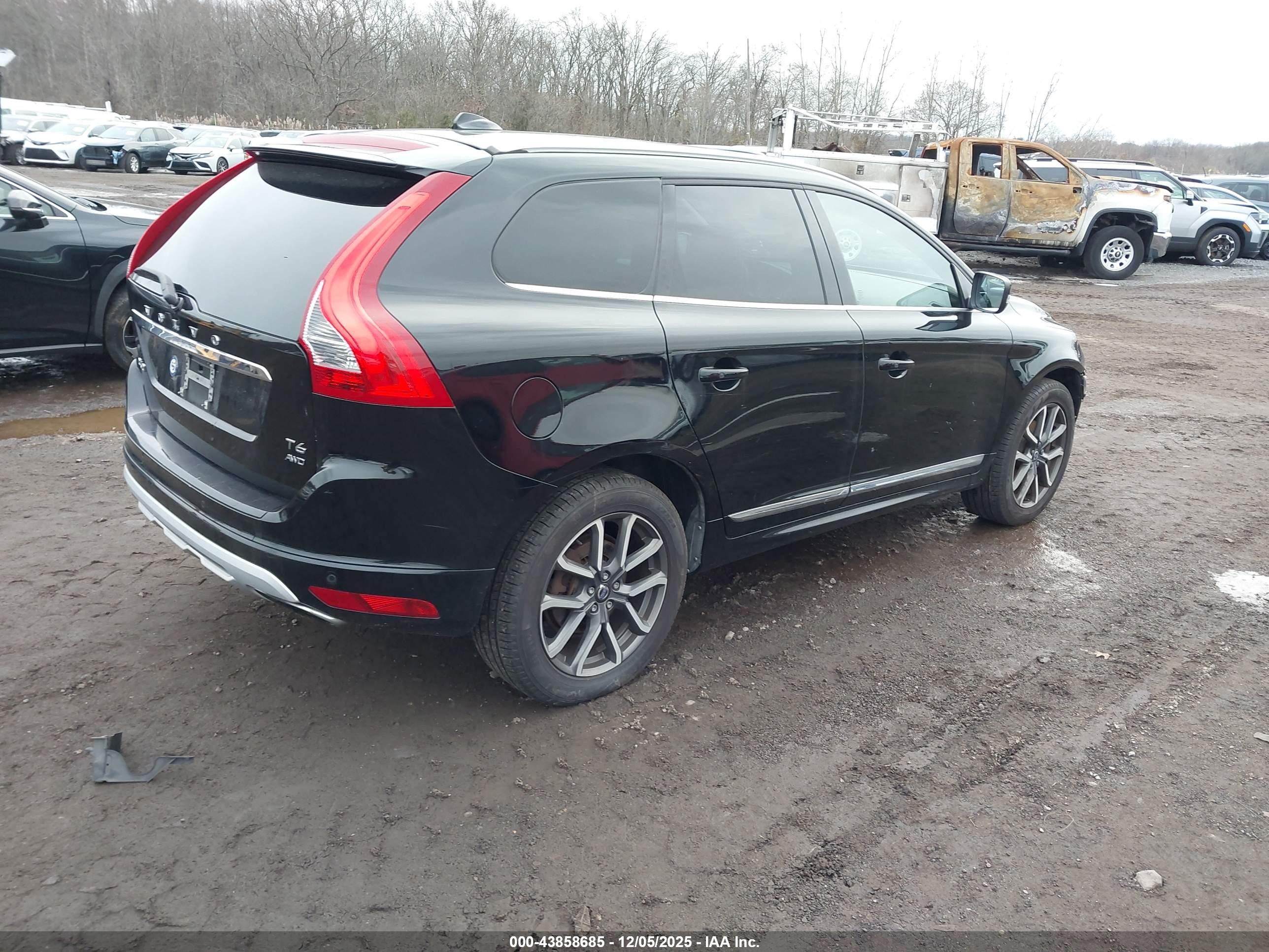 VOLVO XC60 image 4