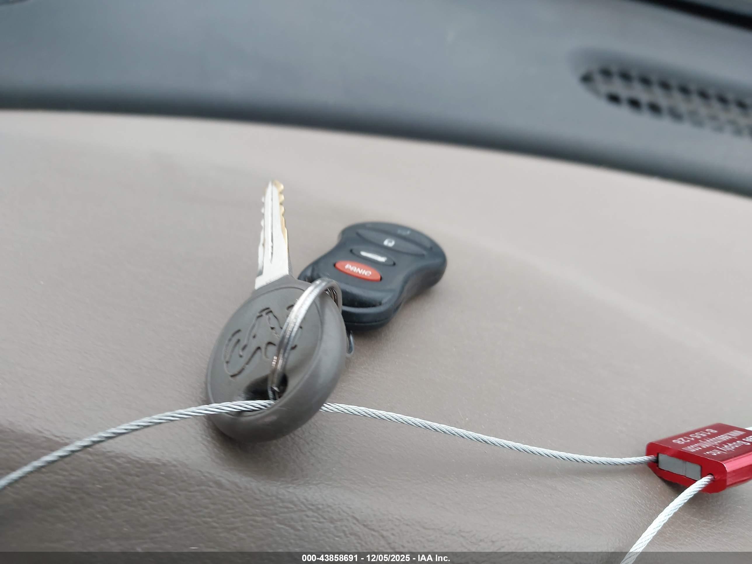 DODGE STRATUS image 11