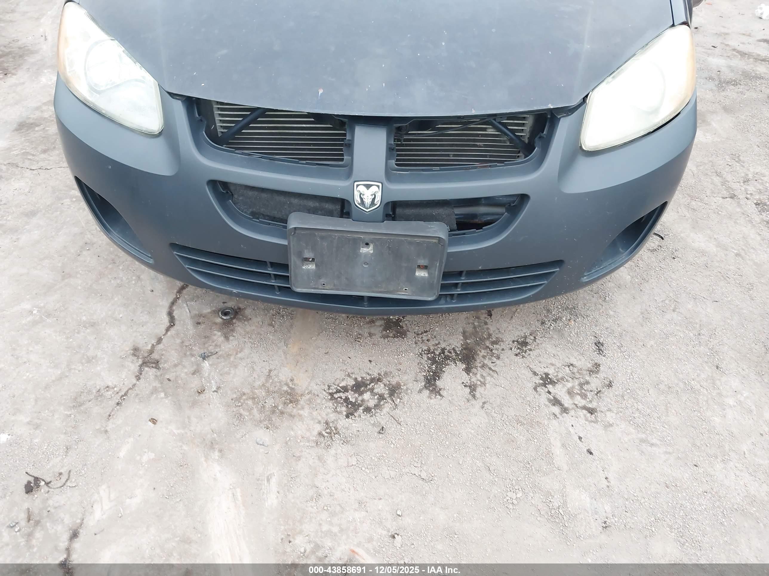 DODGE STRATUS image 6