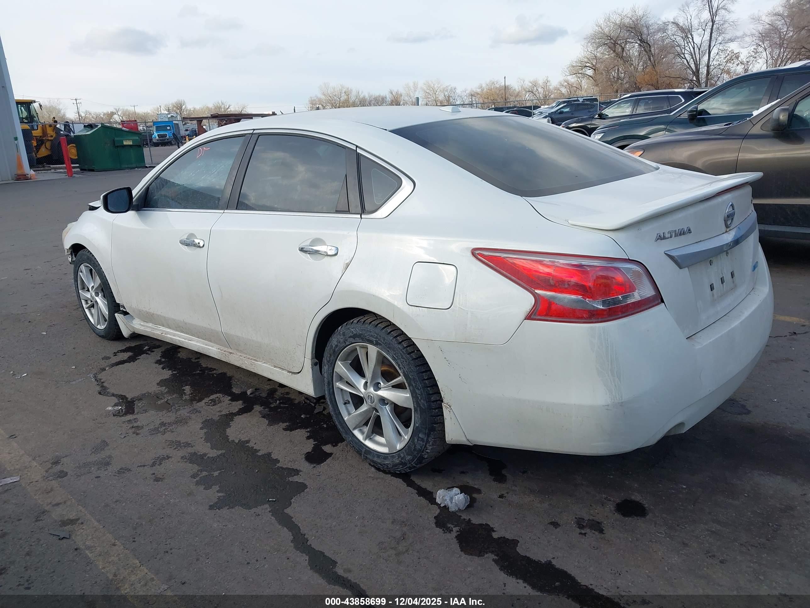 NISSAN ALTIMA image 3