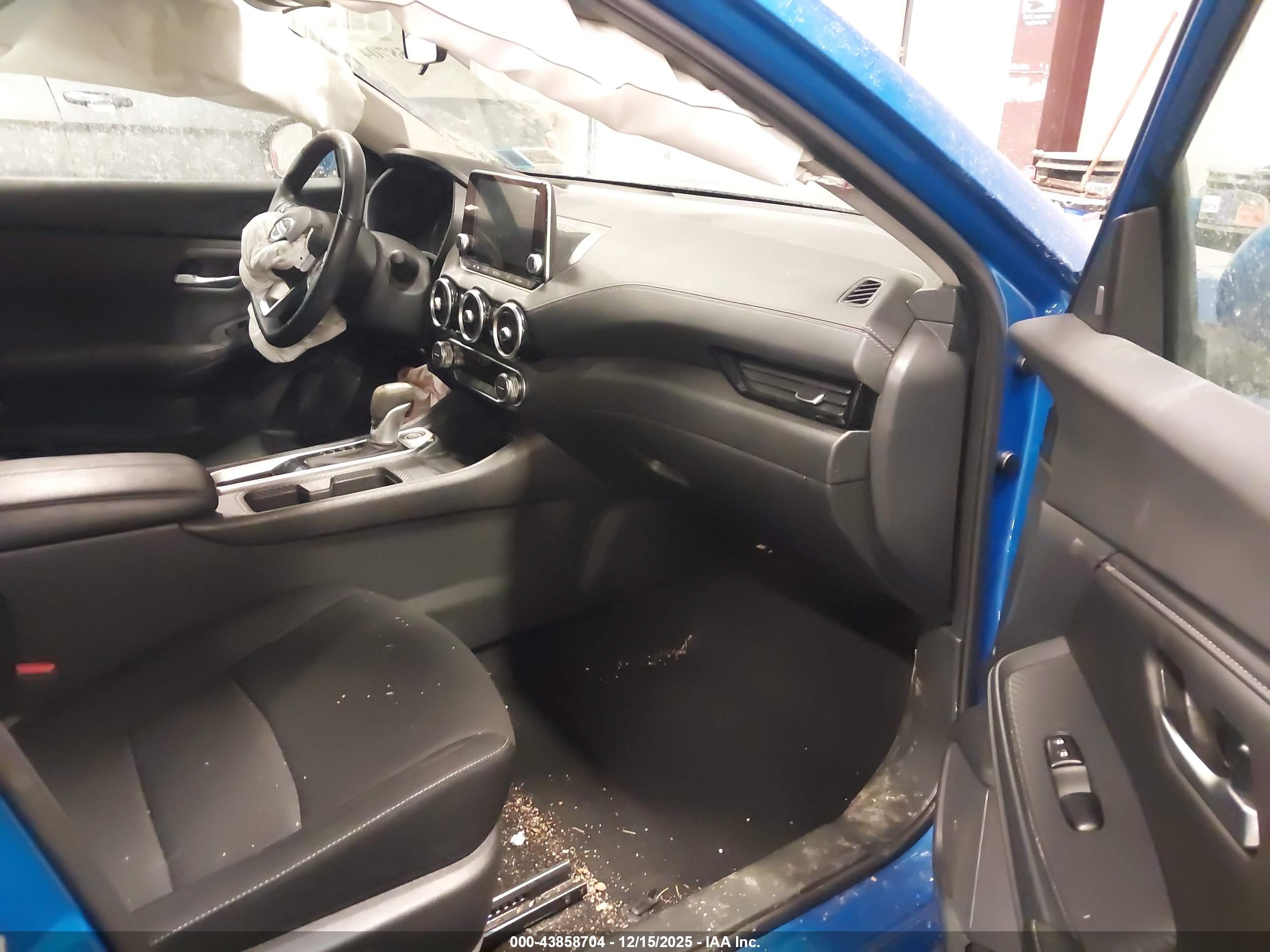 NISSAN SENTRA image 5