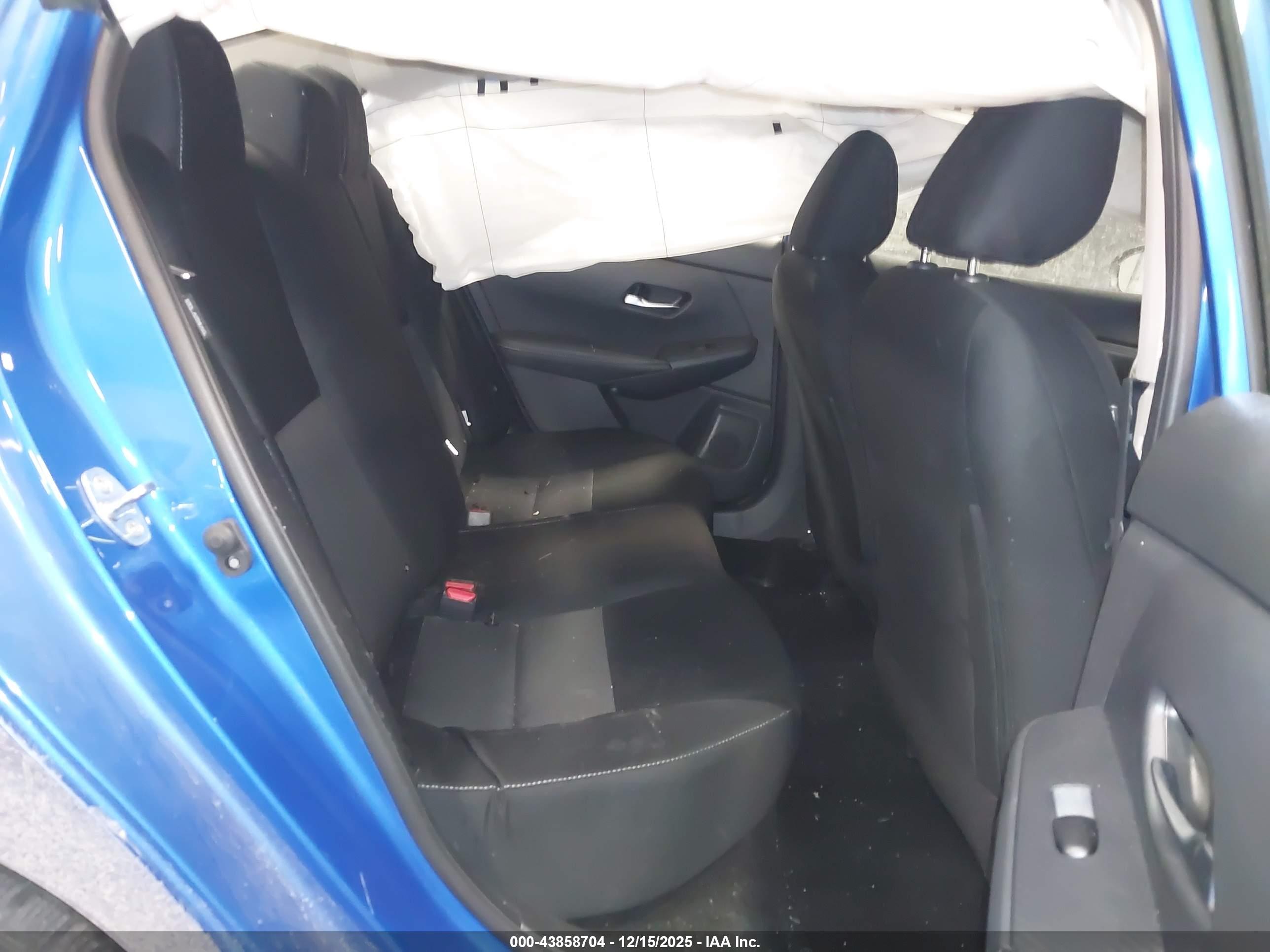 NISSAN SENTRA image 8