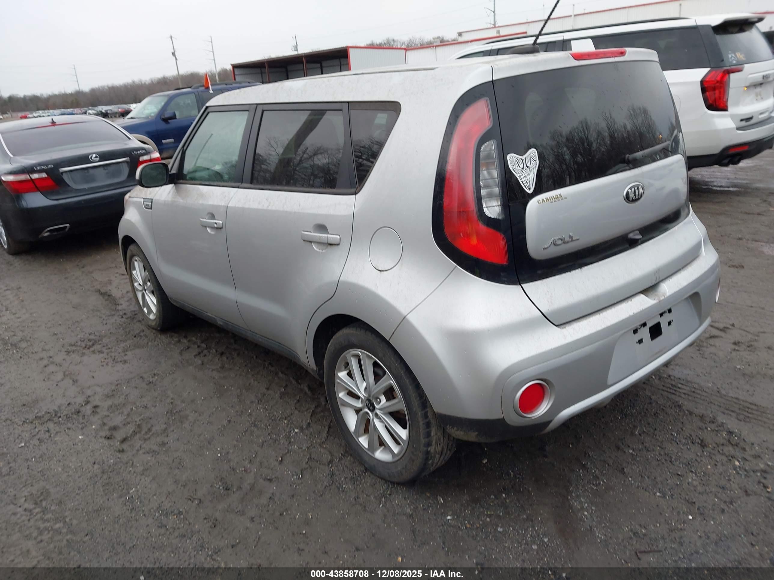 KIA SOUL image 3