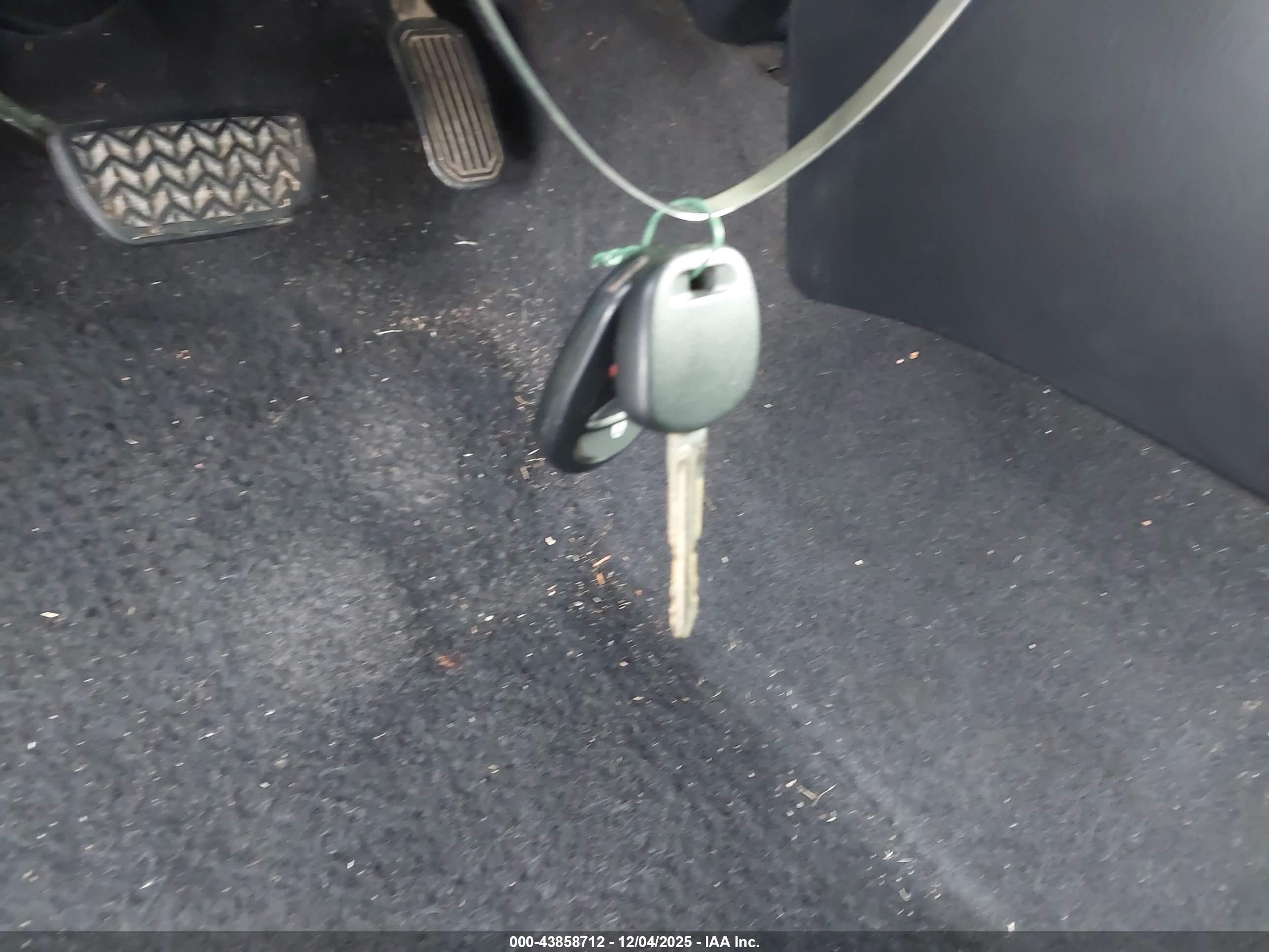 TOYOTA TACOMA image 11