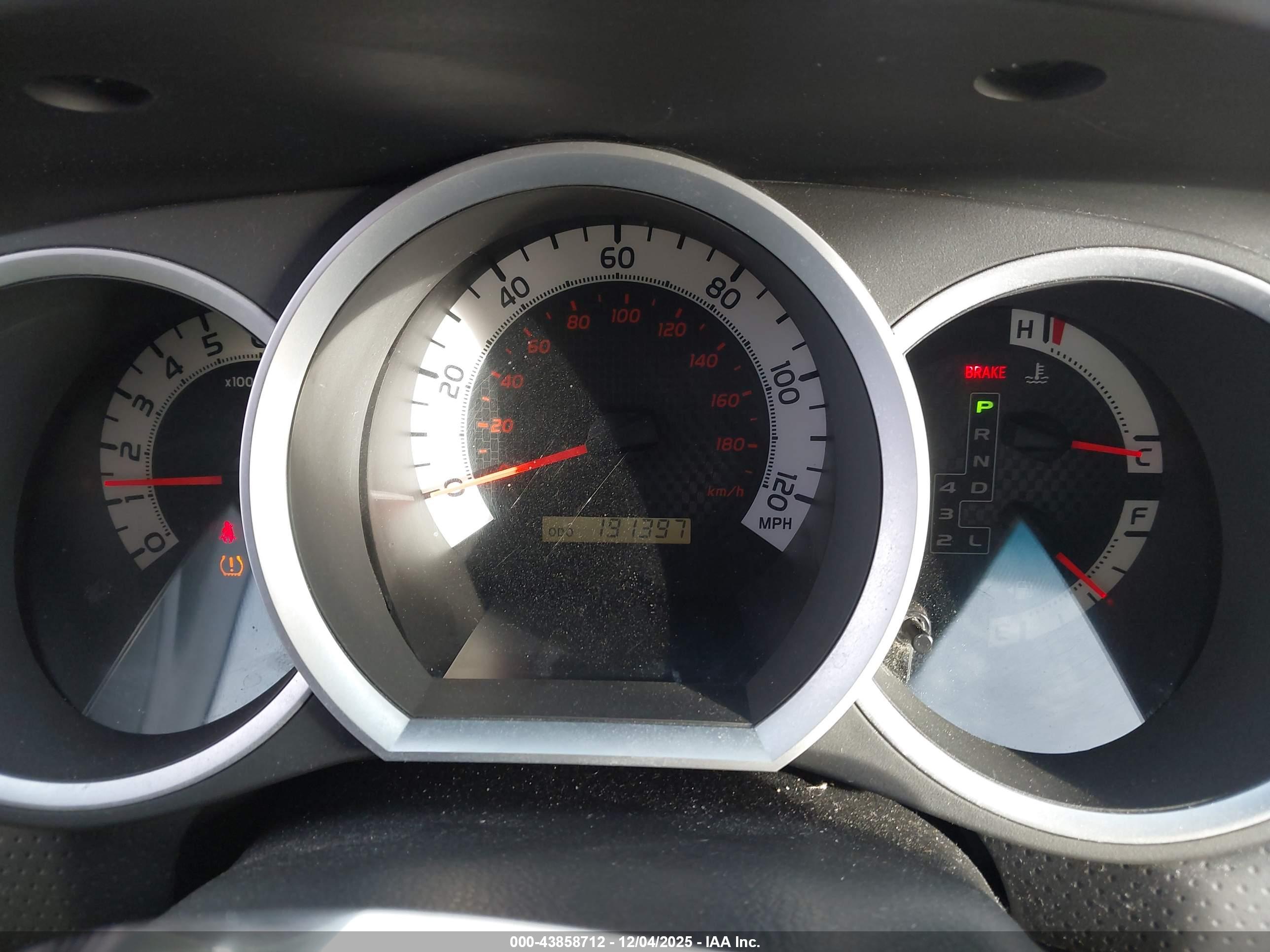 TOYOTA TACOMA image 7