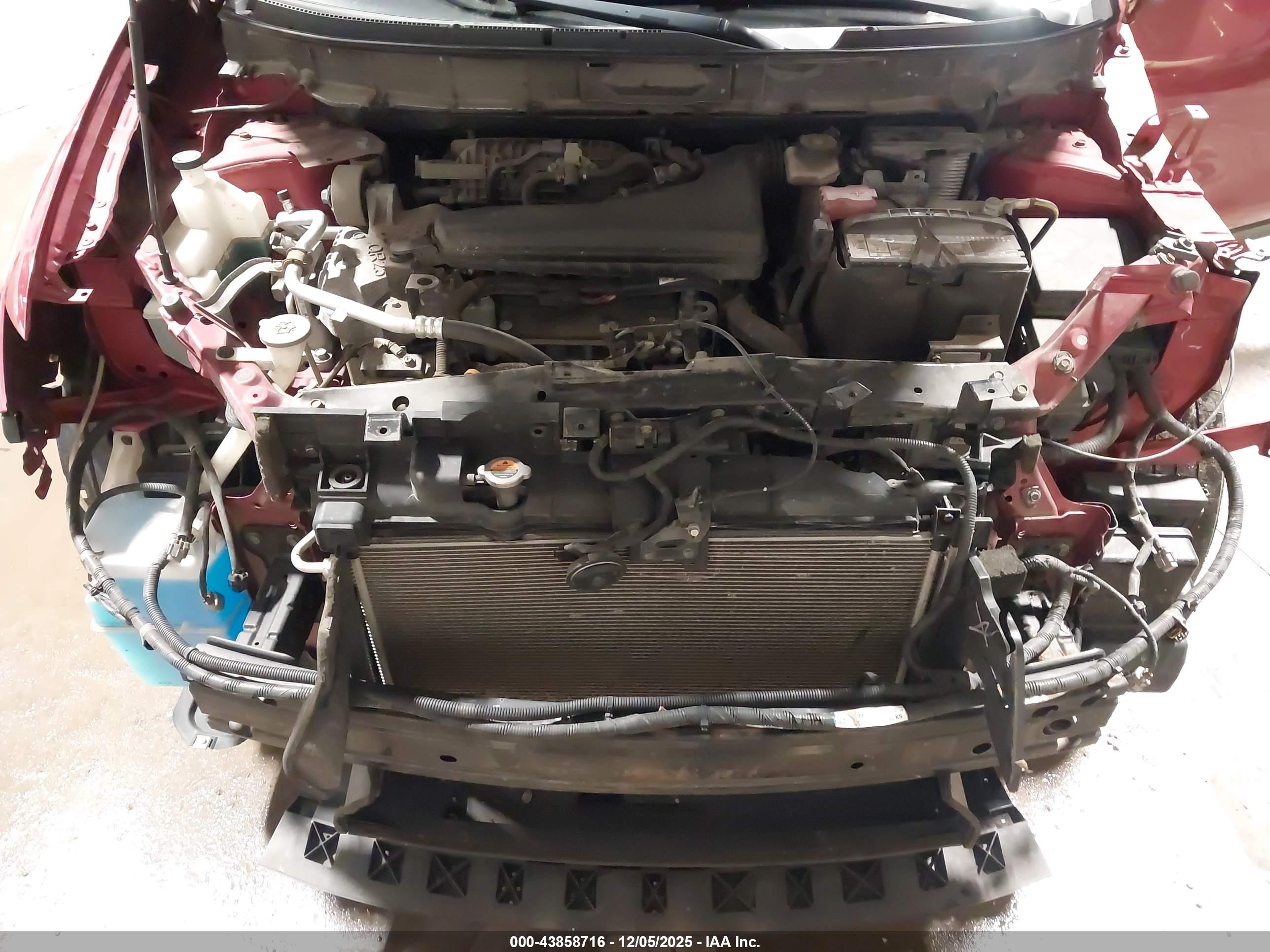 NISSAN ROGUE image 10