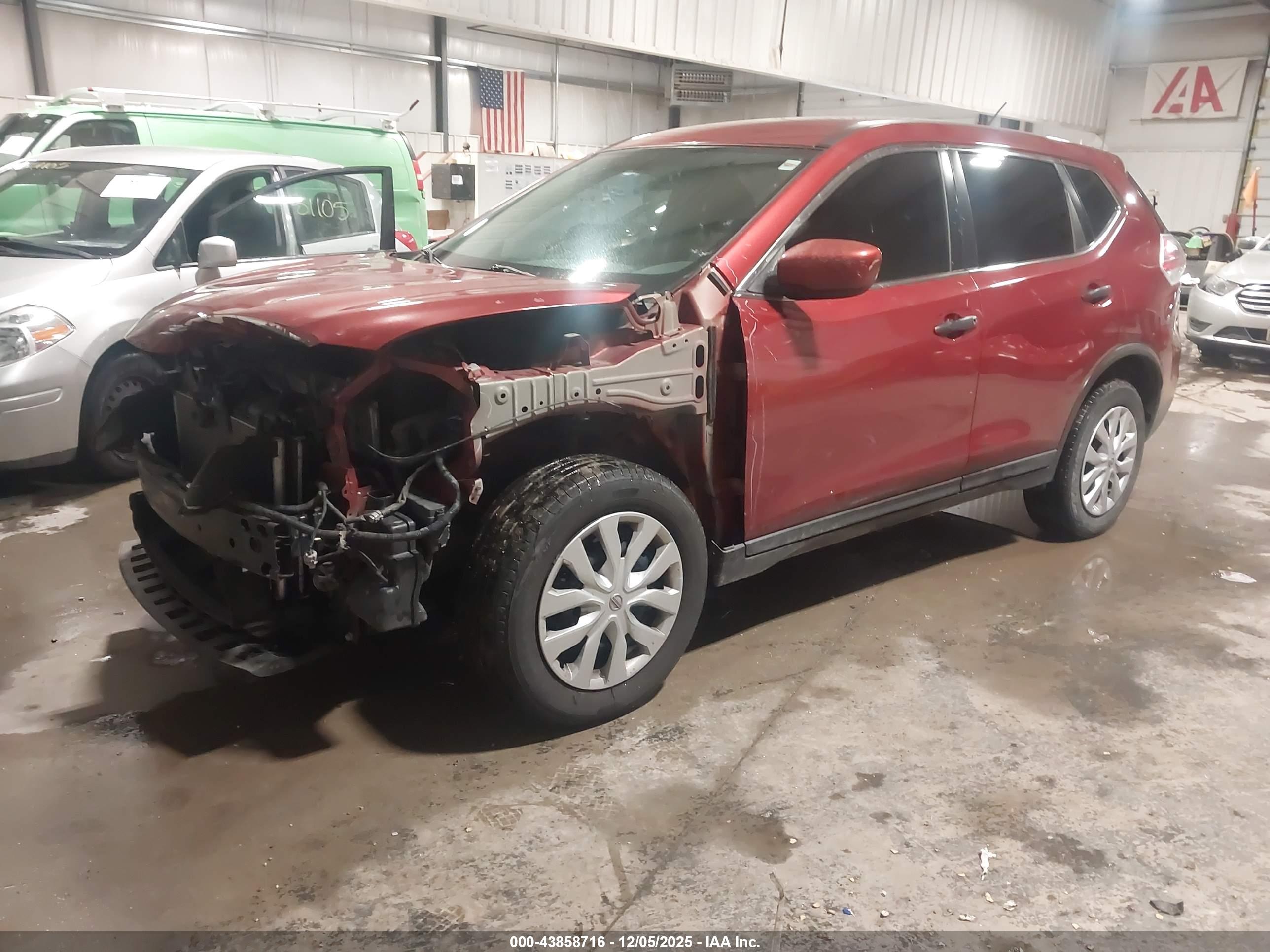 NISSAN ROGUE image 2