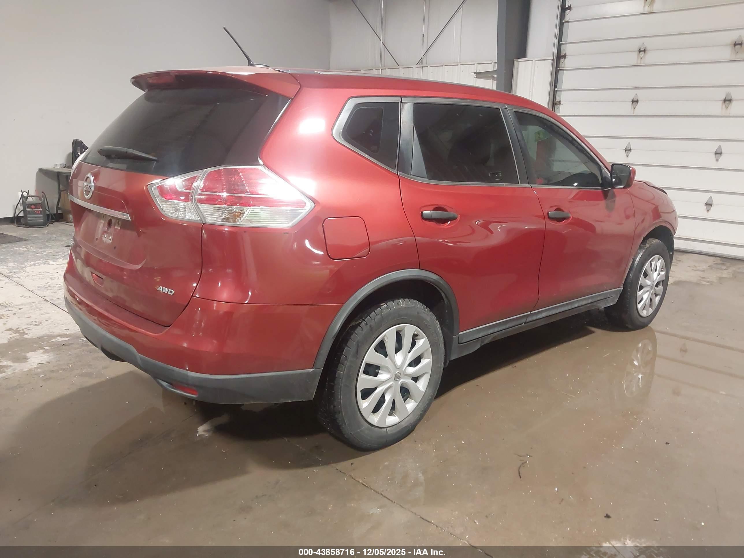 NISSAN ROGUE image 4