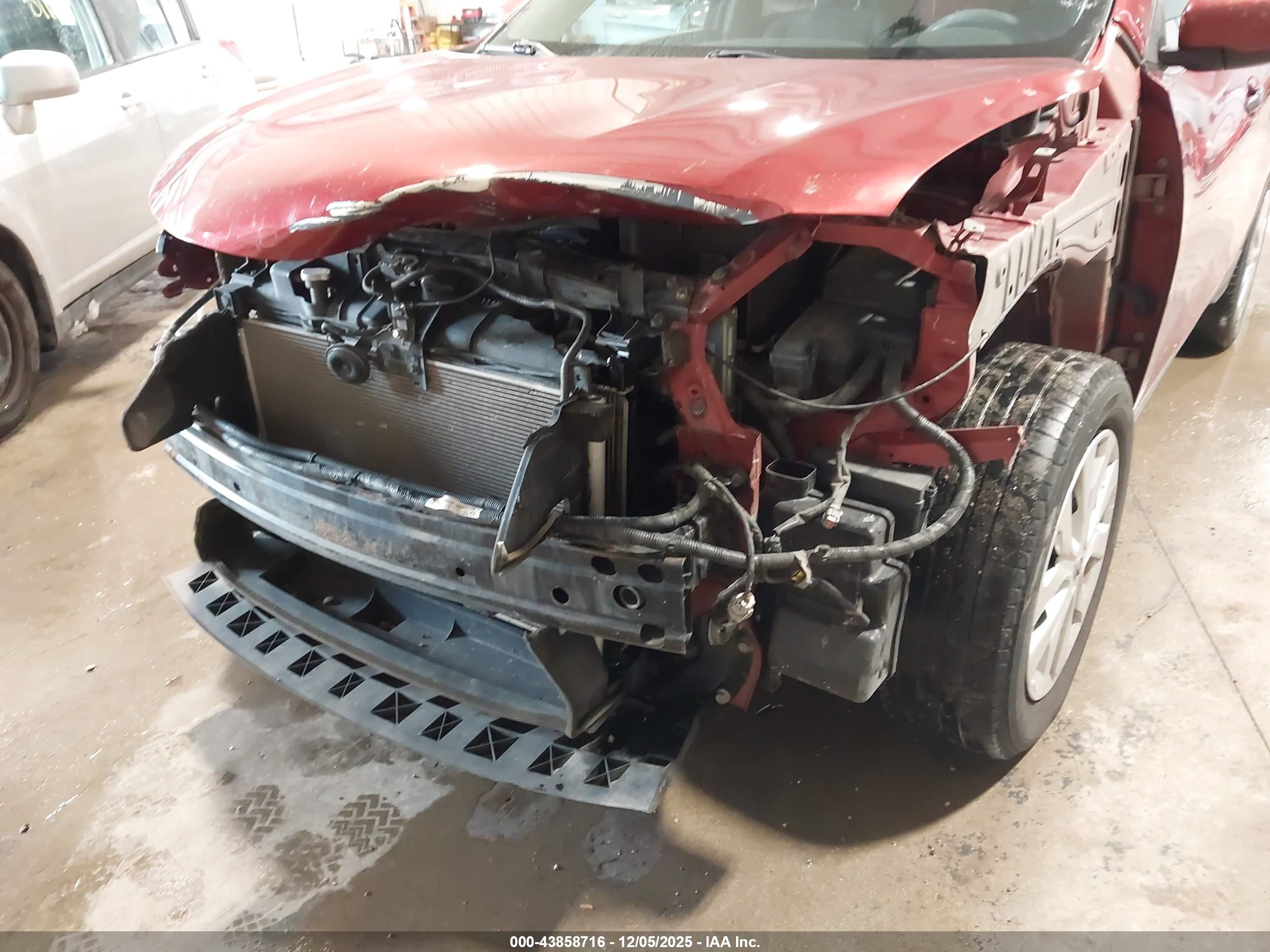NISSAN ROGUE image 6