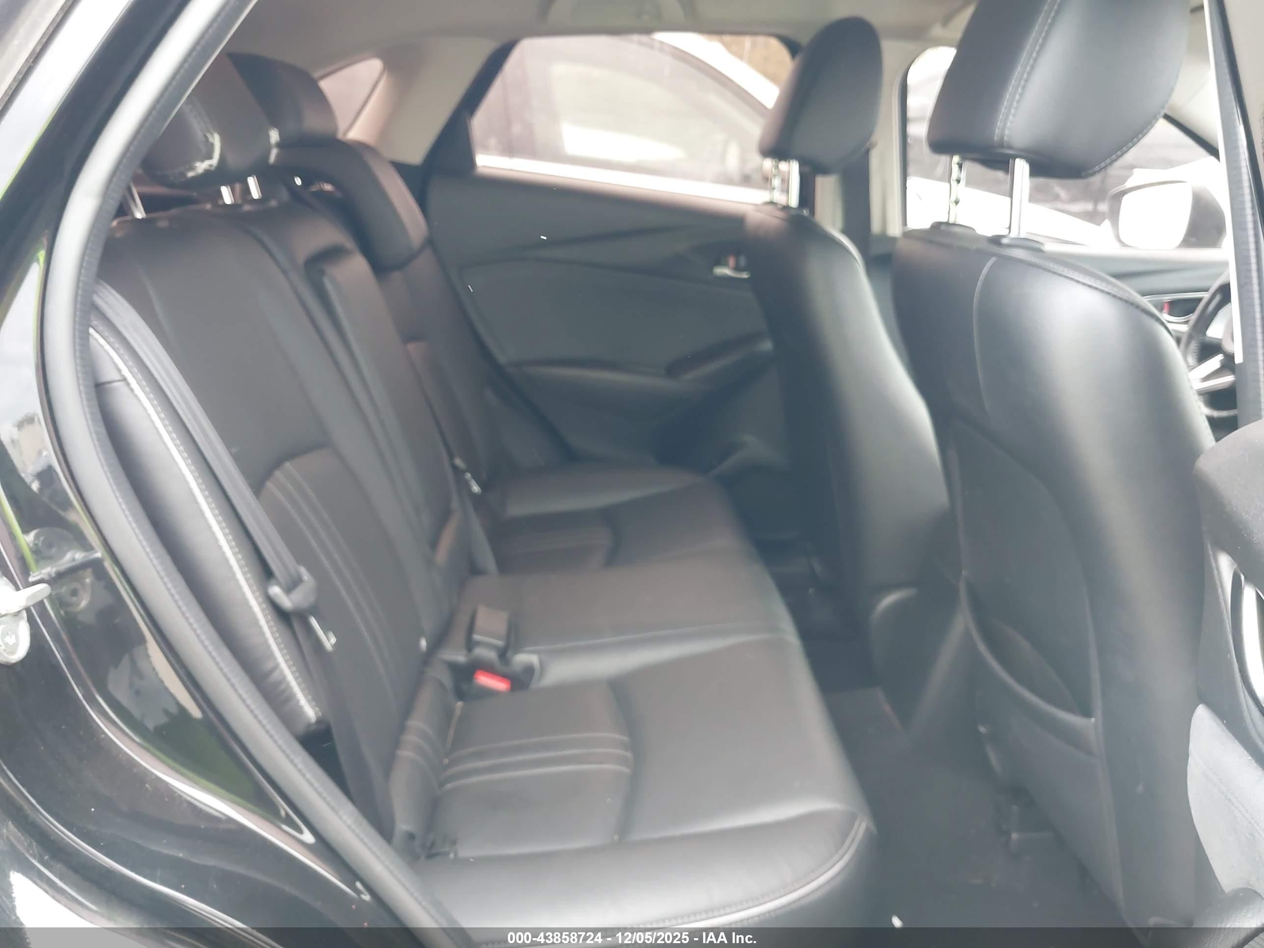 MAZDA CX-3 image 8