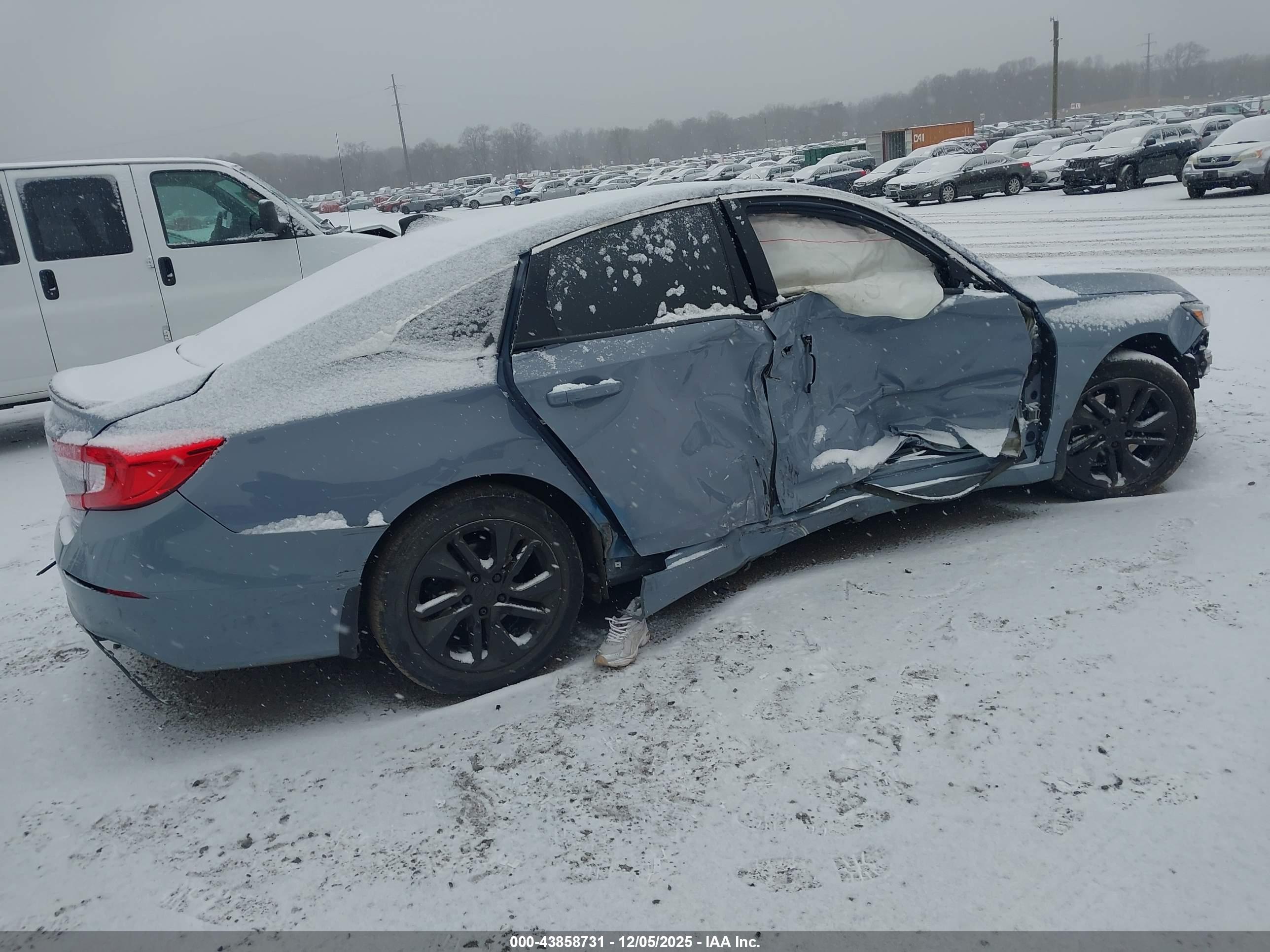 HONDA ACCORD image 4