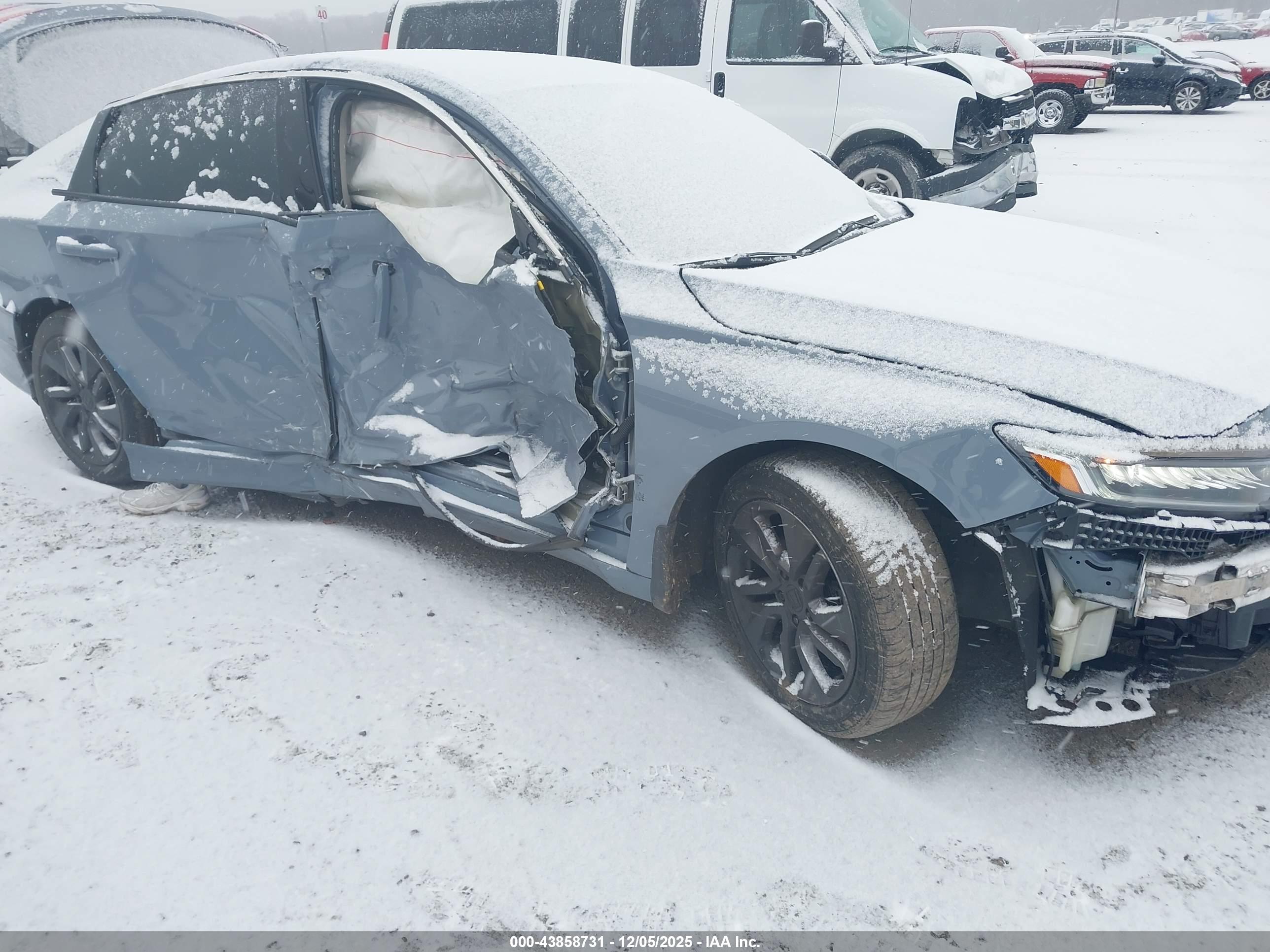 HONDA ACCORD image 6