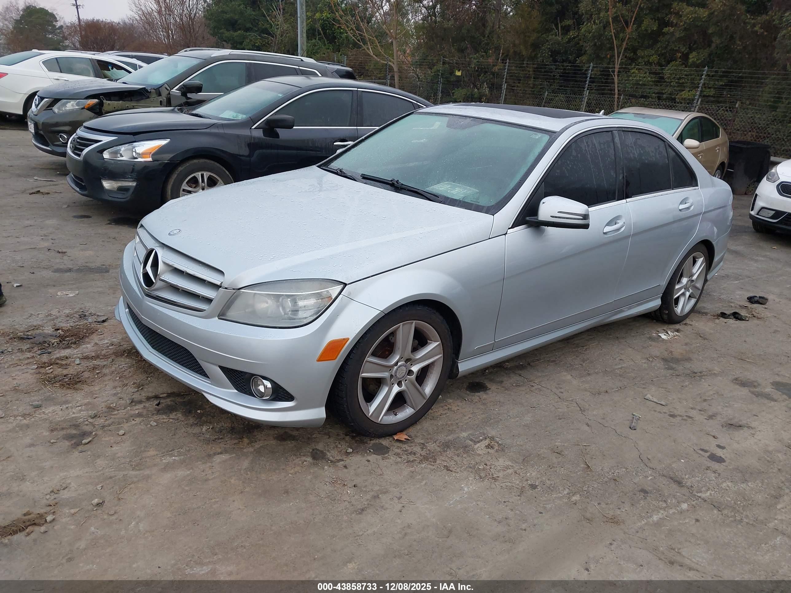 MERCEDES-BENZ C image 2