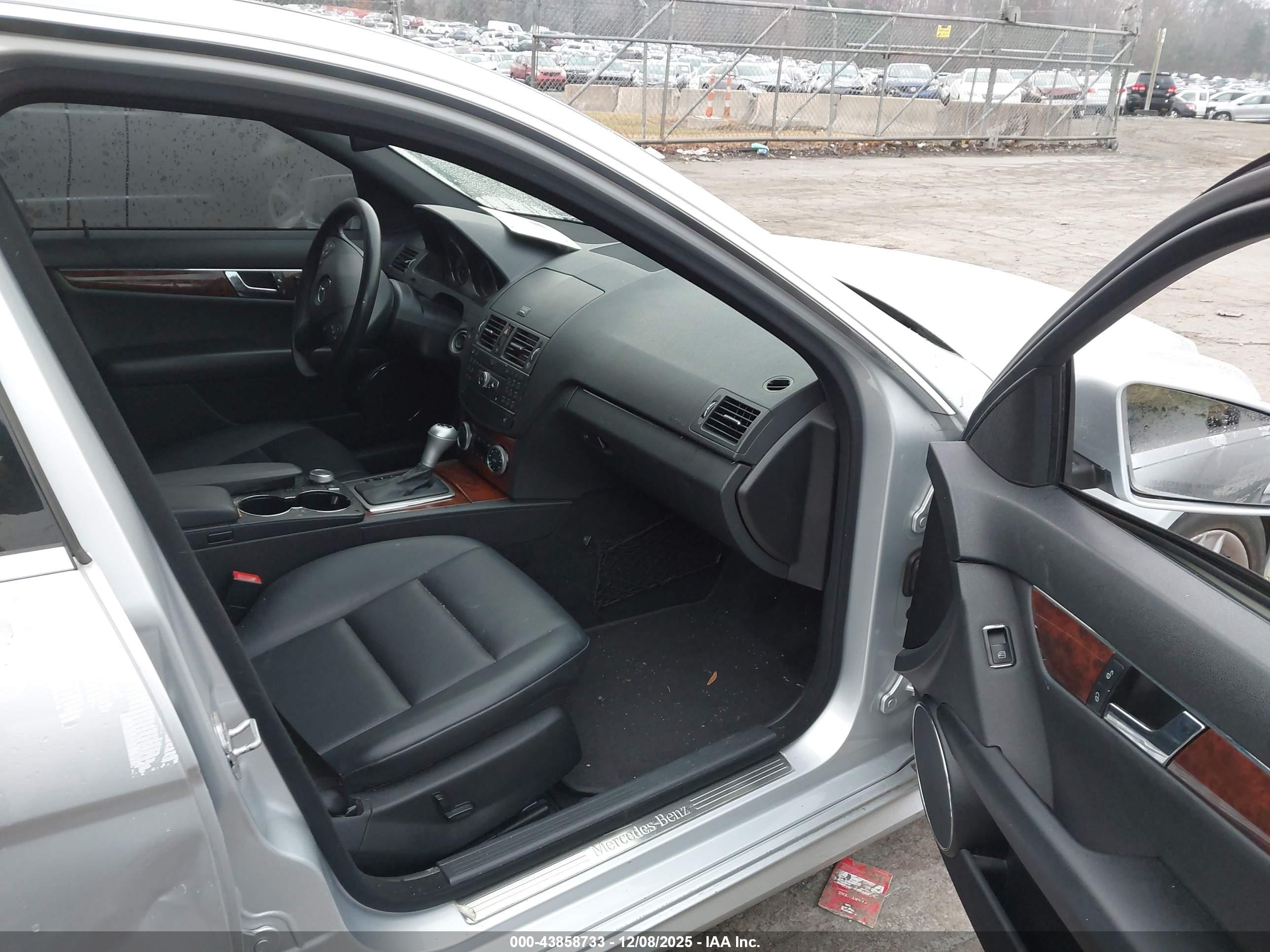 MERCEDES-BENZ C image 5