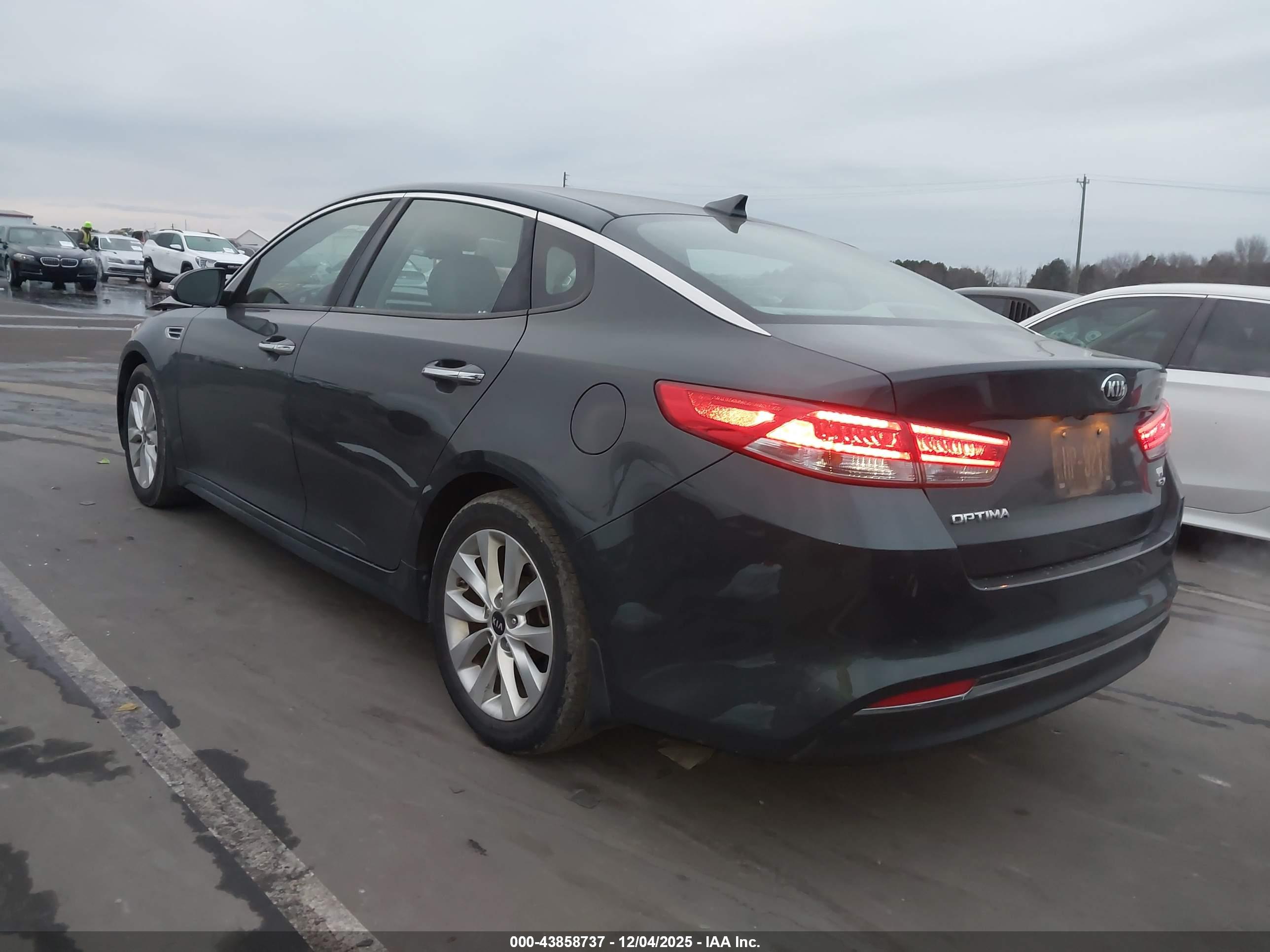 KIA OPTIMA image 3