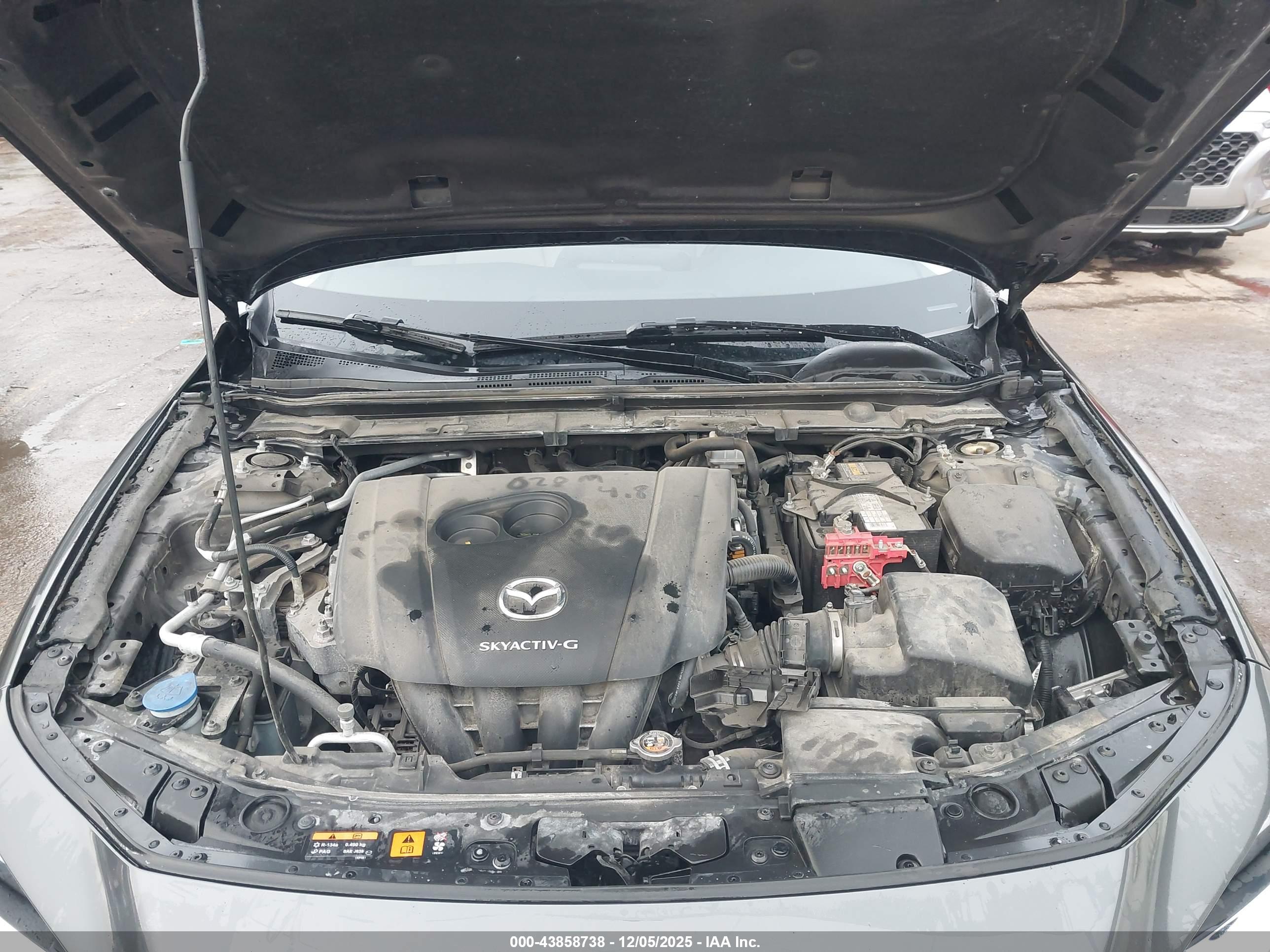 MAZDA MAZDA3 image 10