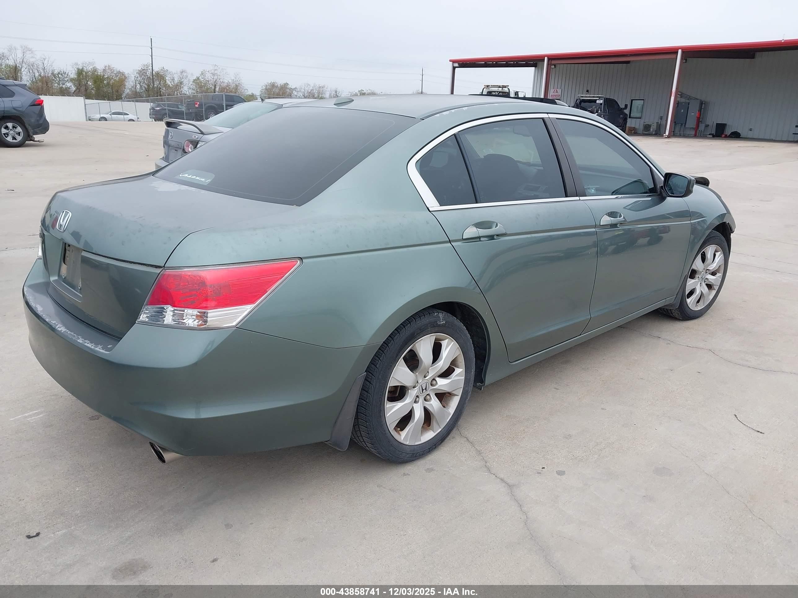 HONDA ACCORD image 4