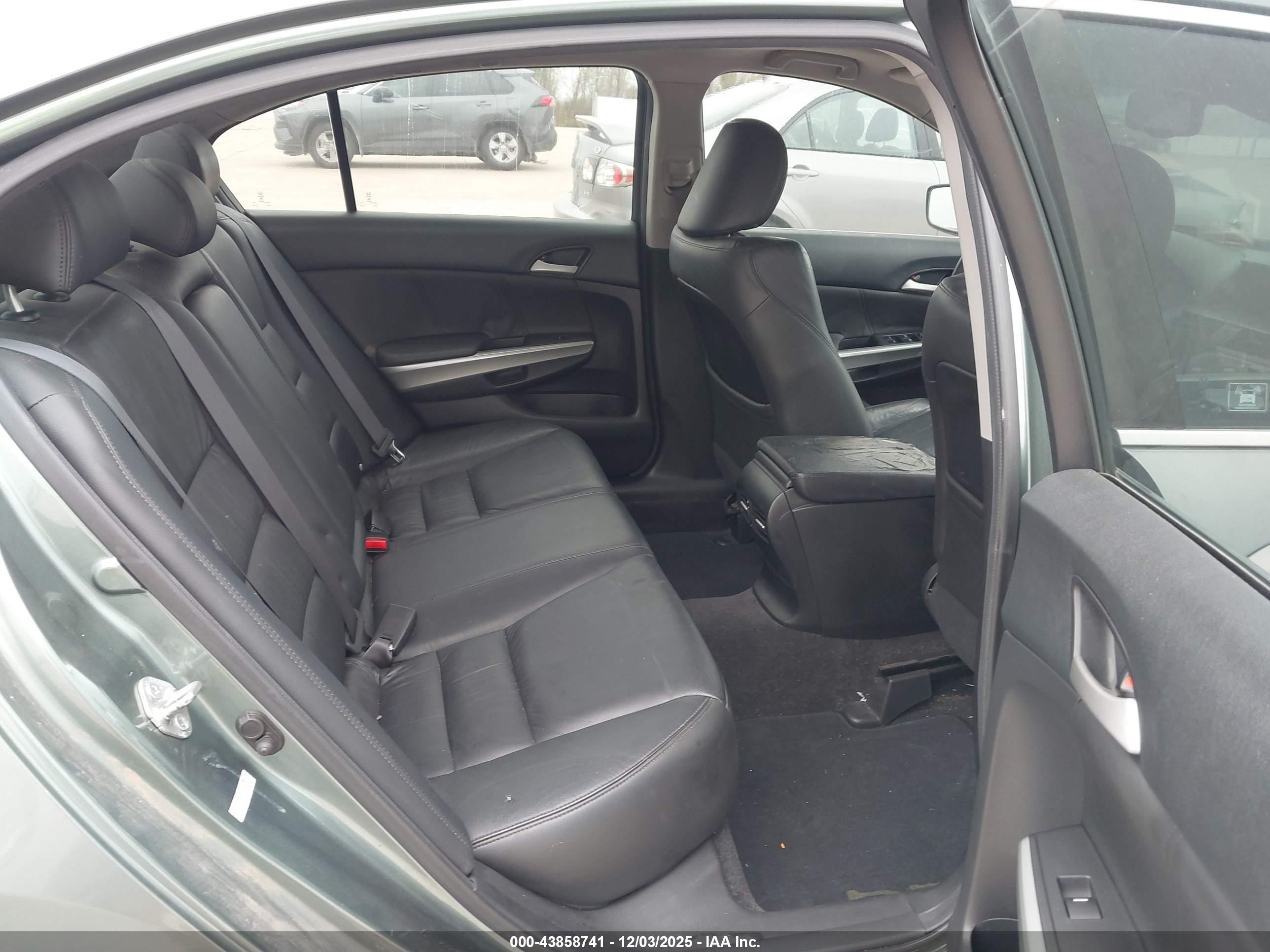 HONDA ACCORD image 8