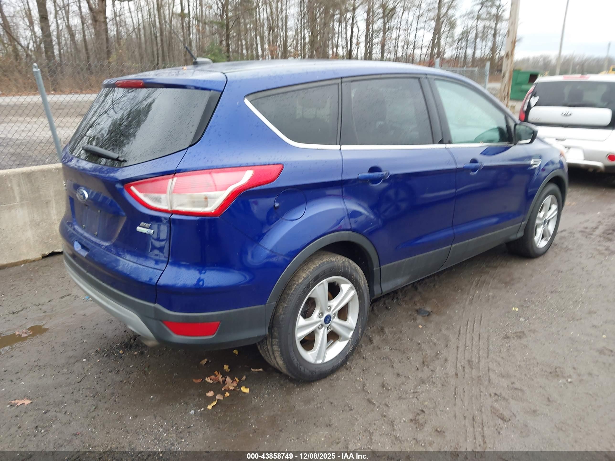 FORD ESCAPE image 4