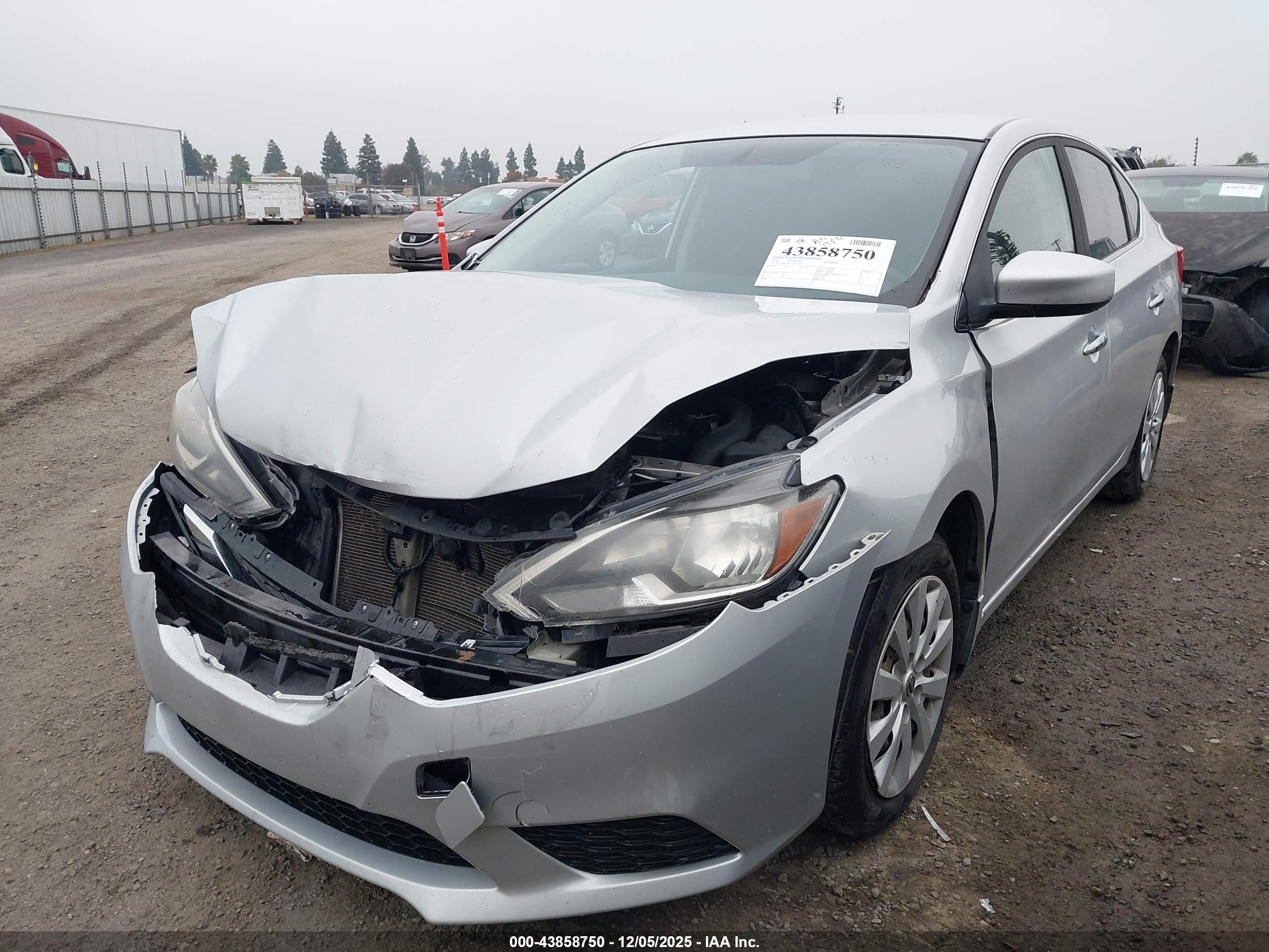 NISSAN SENTRA image 2
