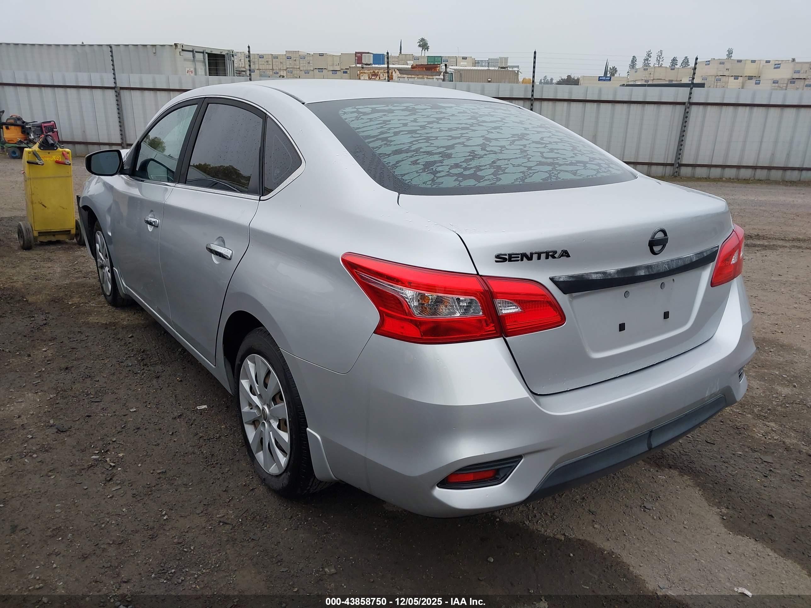 NISSAN SENTRA image 3