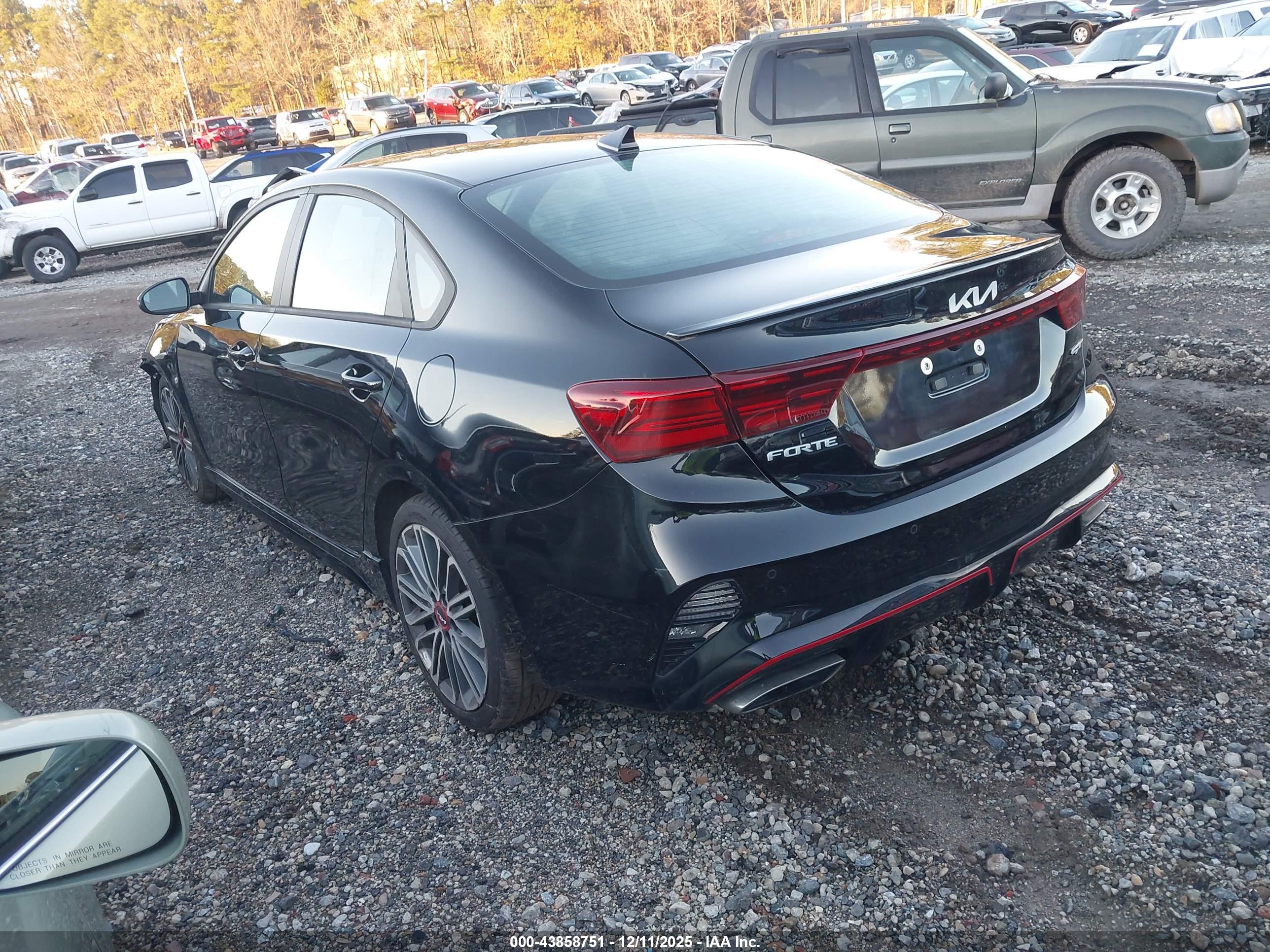 KIA FORTE image 3