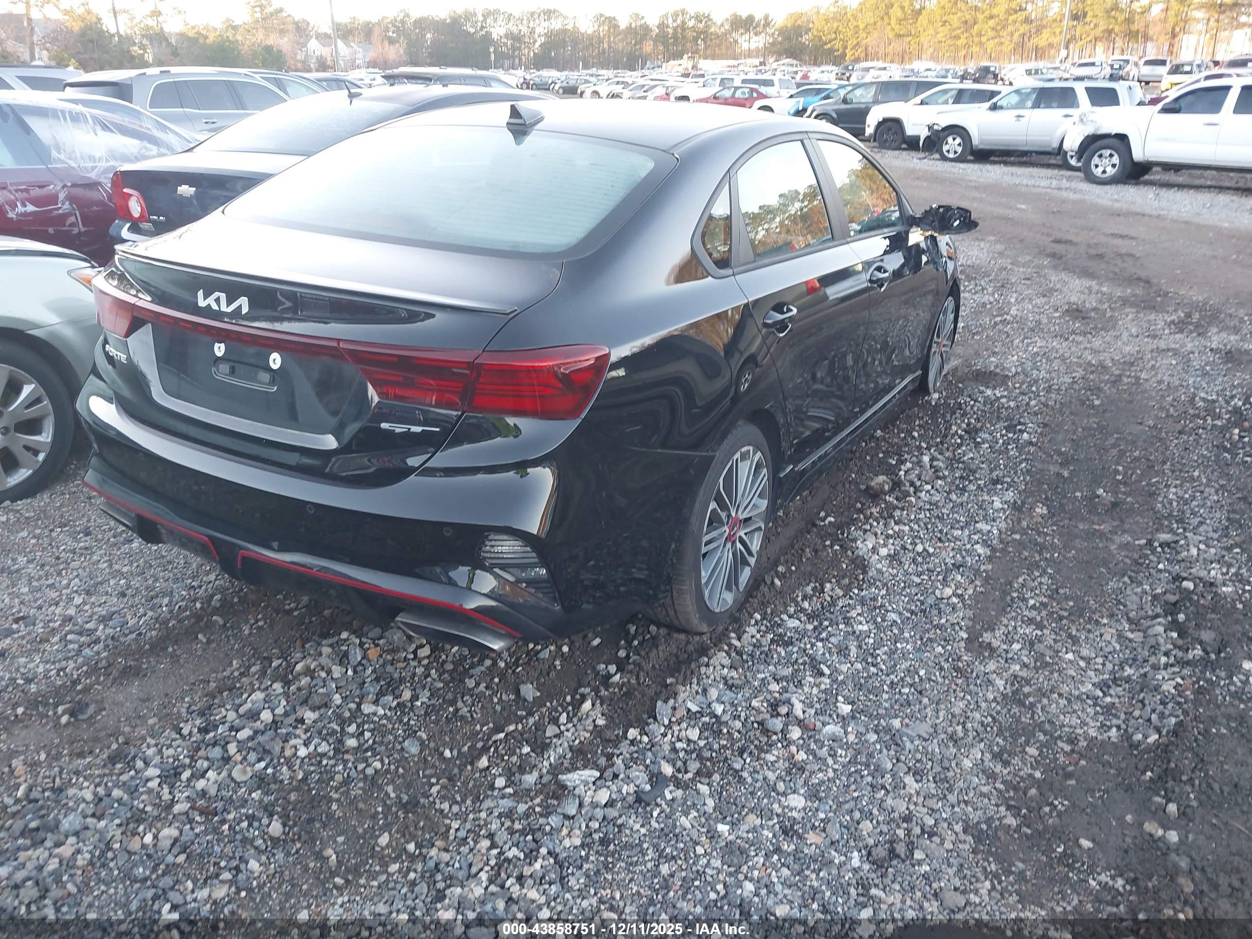 KIA FORTE image 4