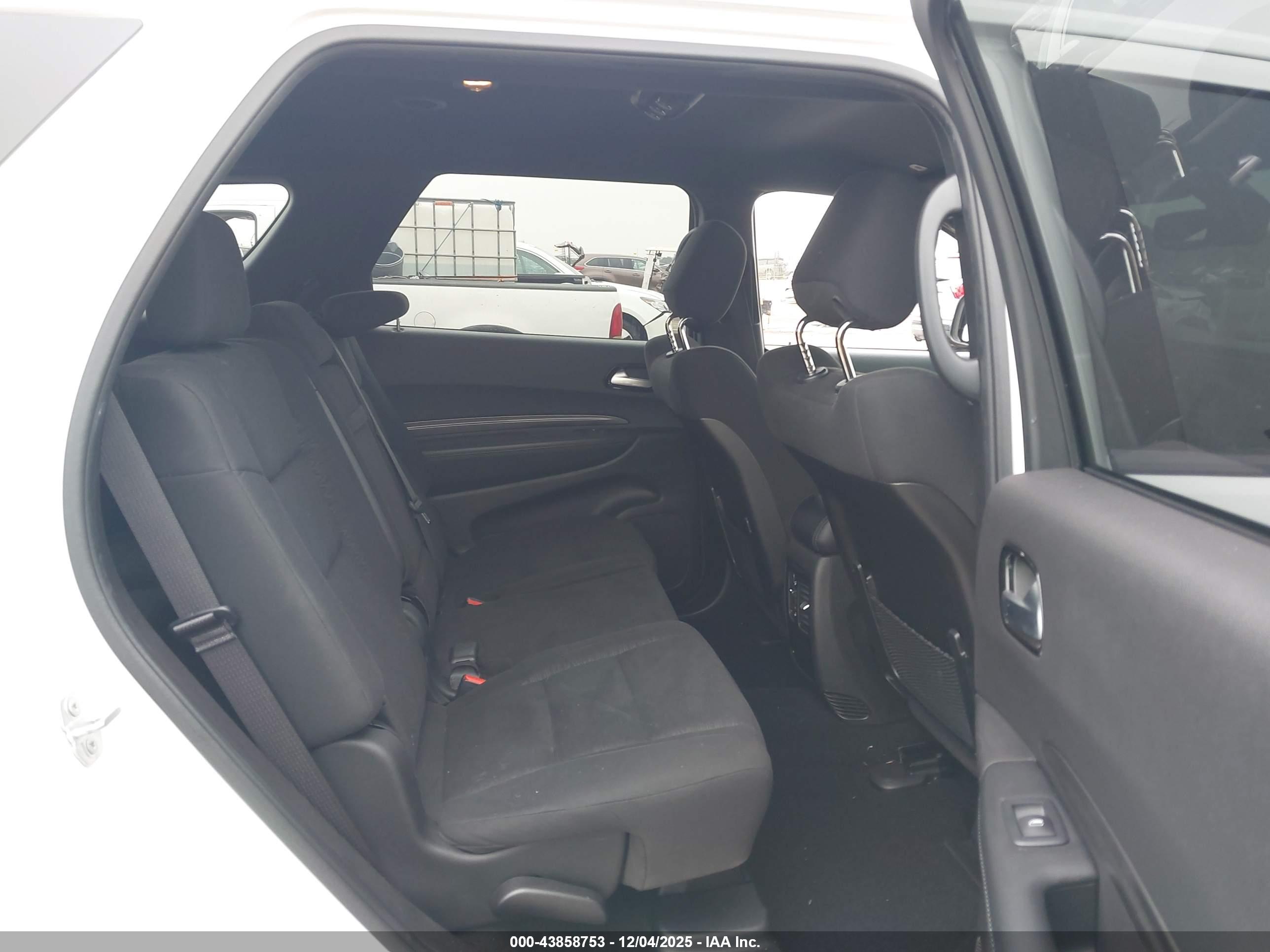 DODGE DURANGO image 8