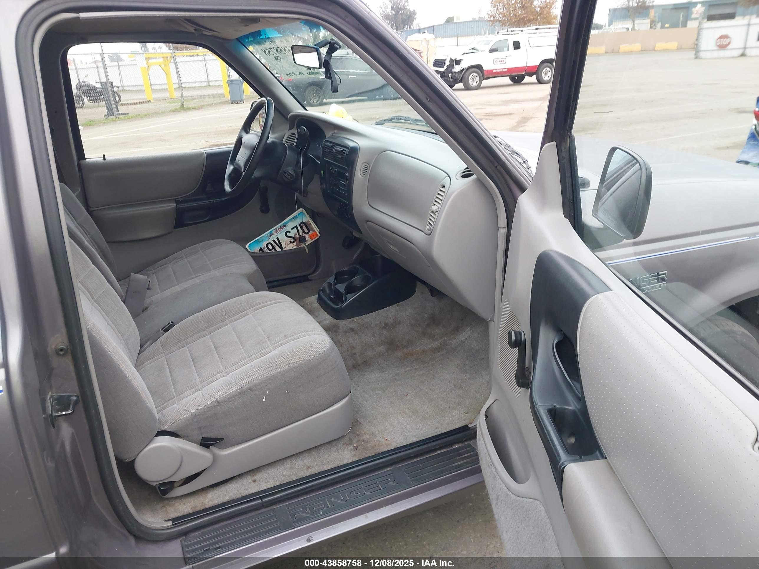 FORD RANGER image 5
