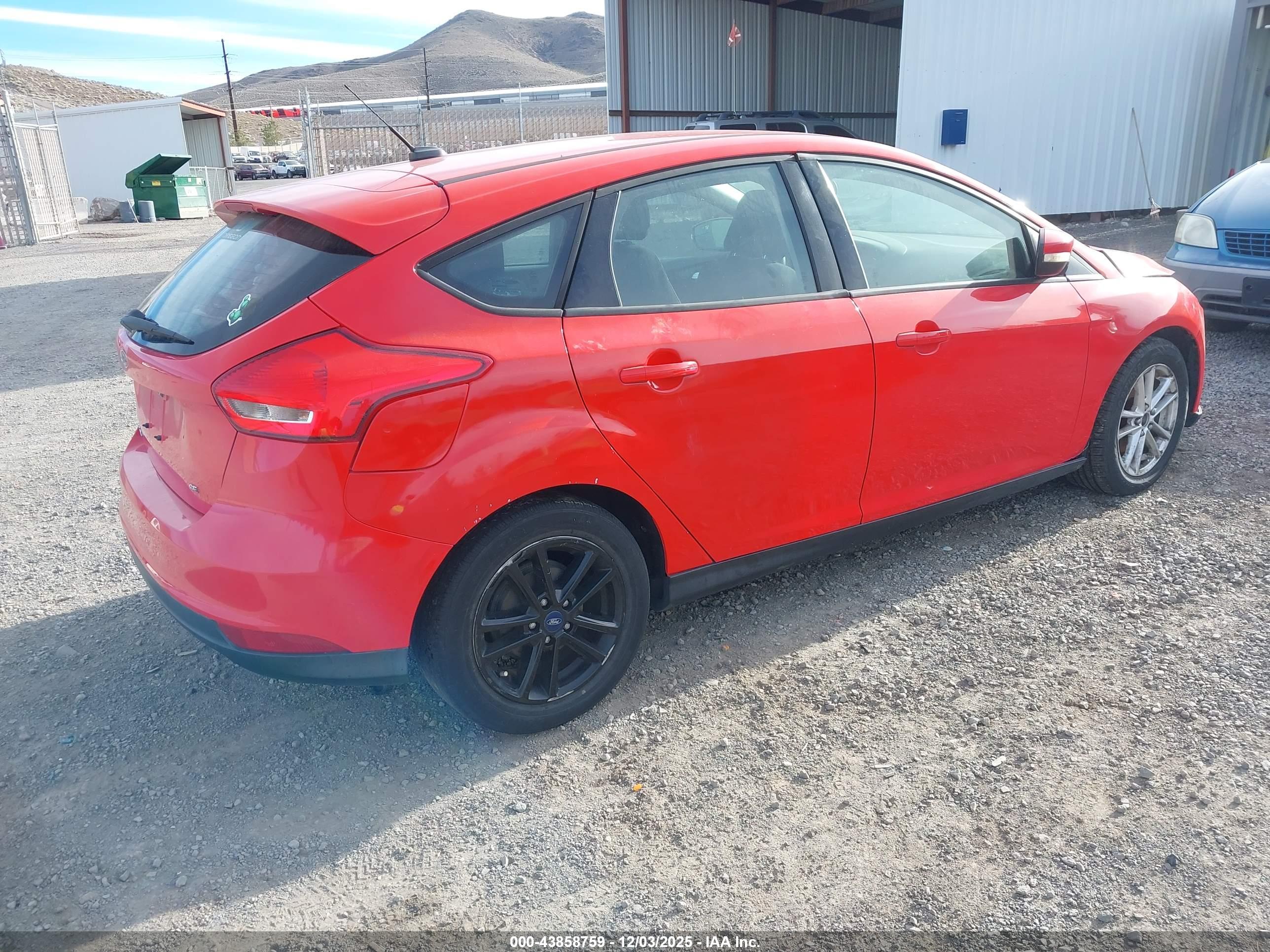 FORD FOCUS image 4