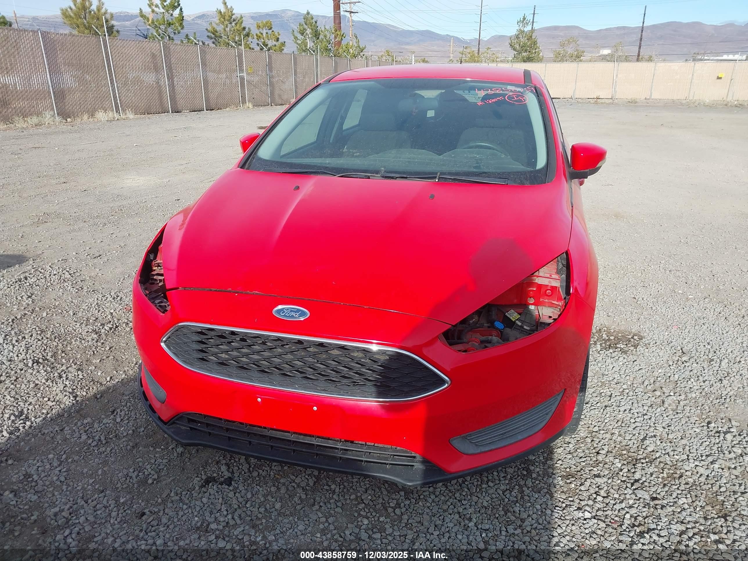 FORD FOCUS image 6
