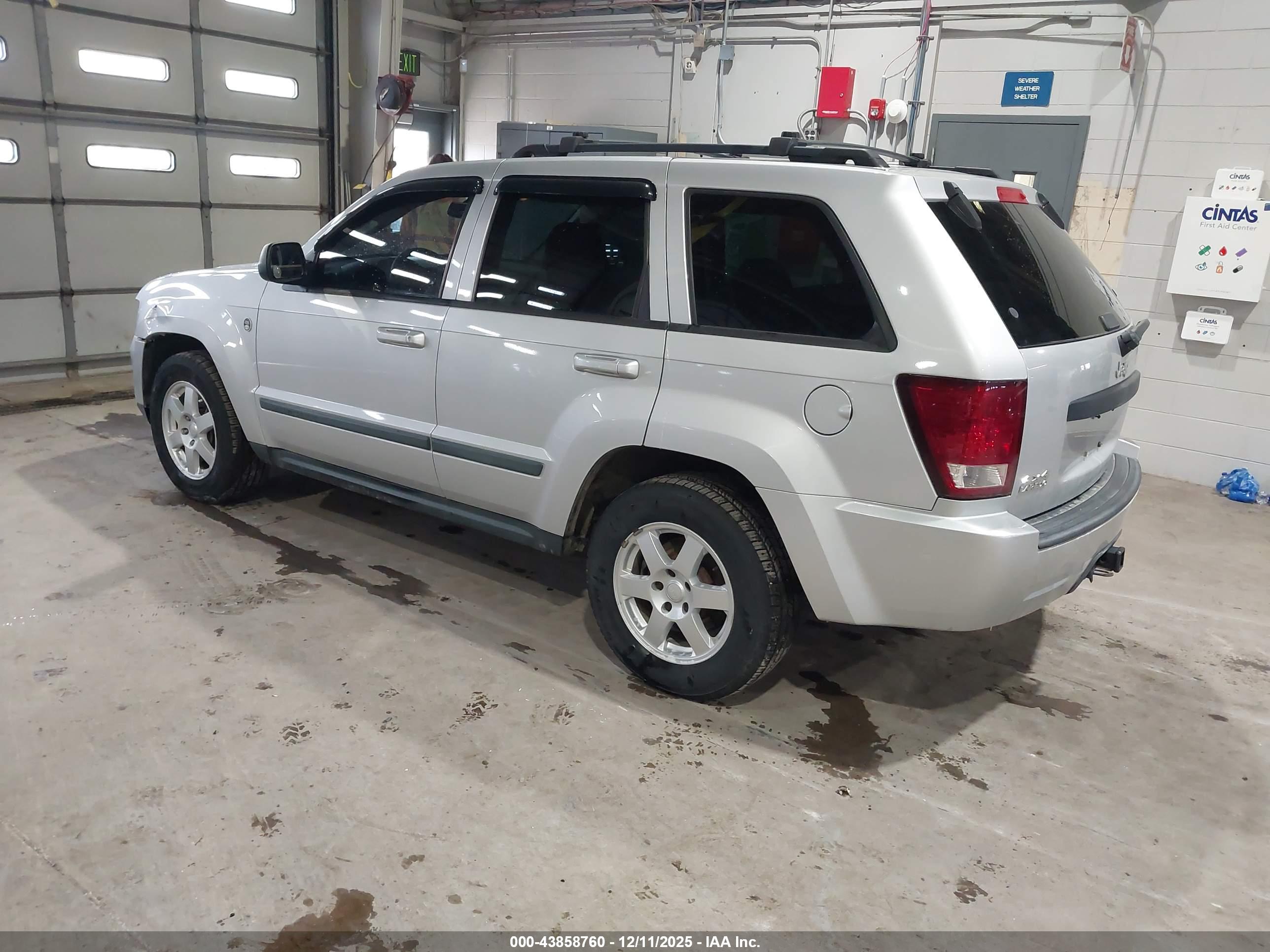 JEEP GRAND image 3