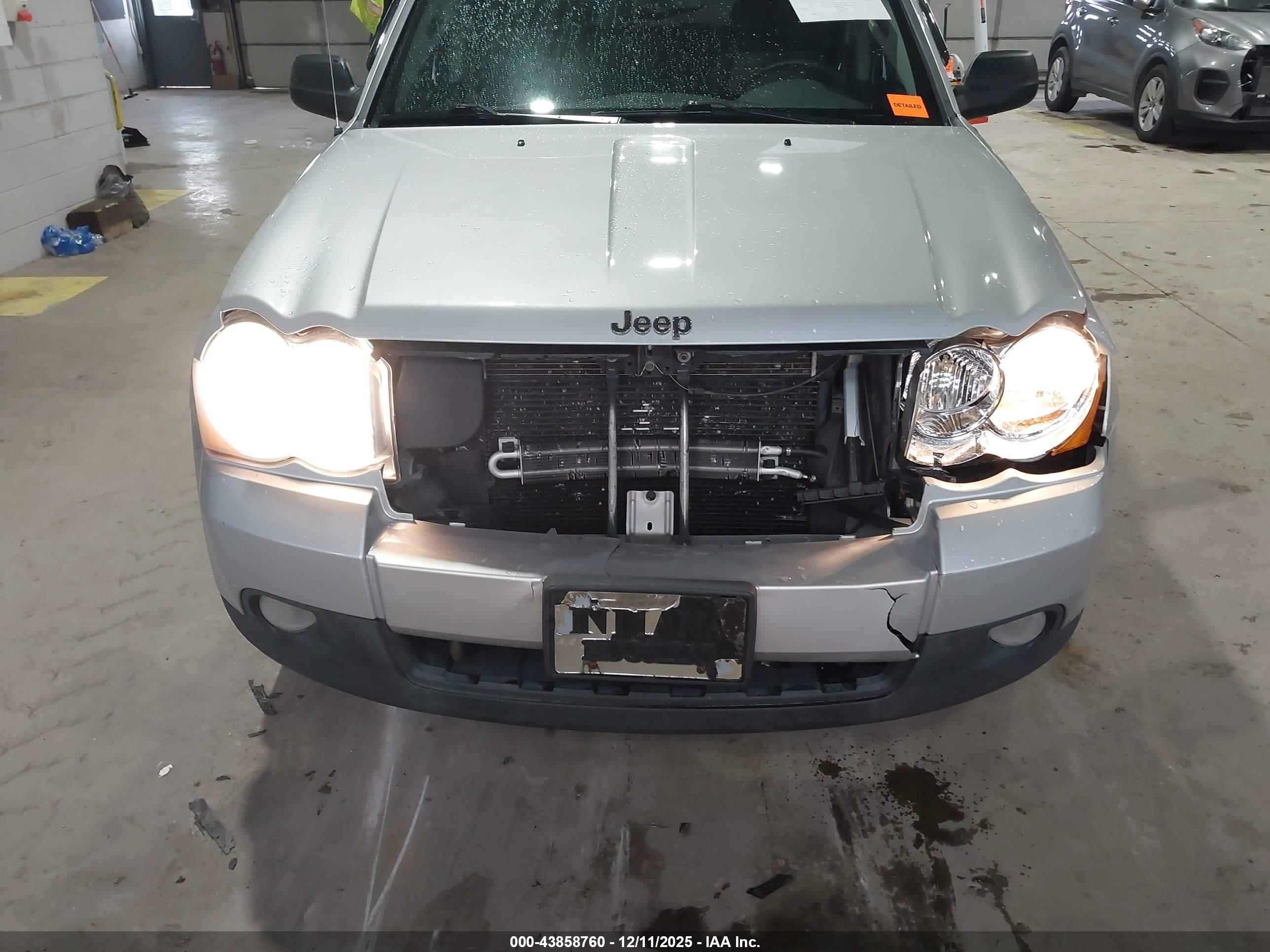 JEEP GRAND image 6
