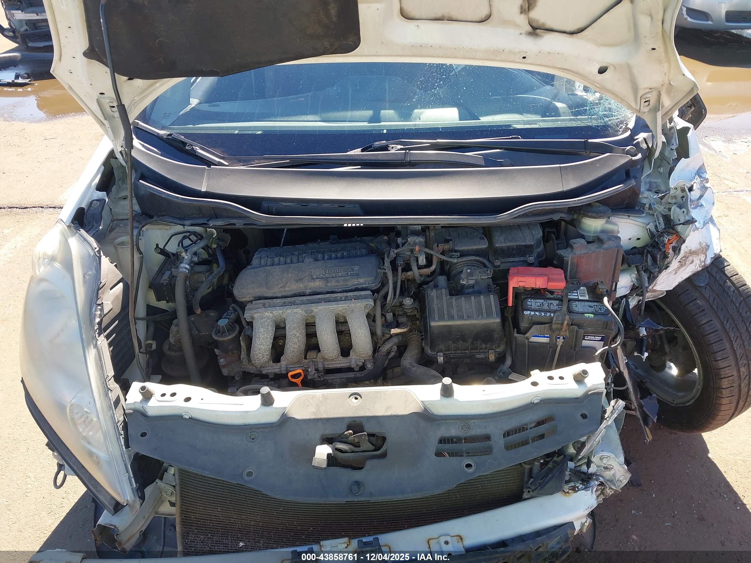 HONDA FIT image 10