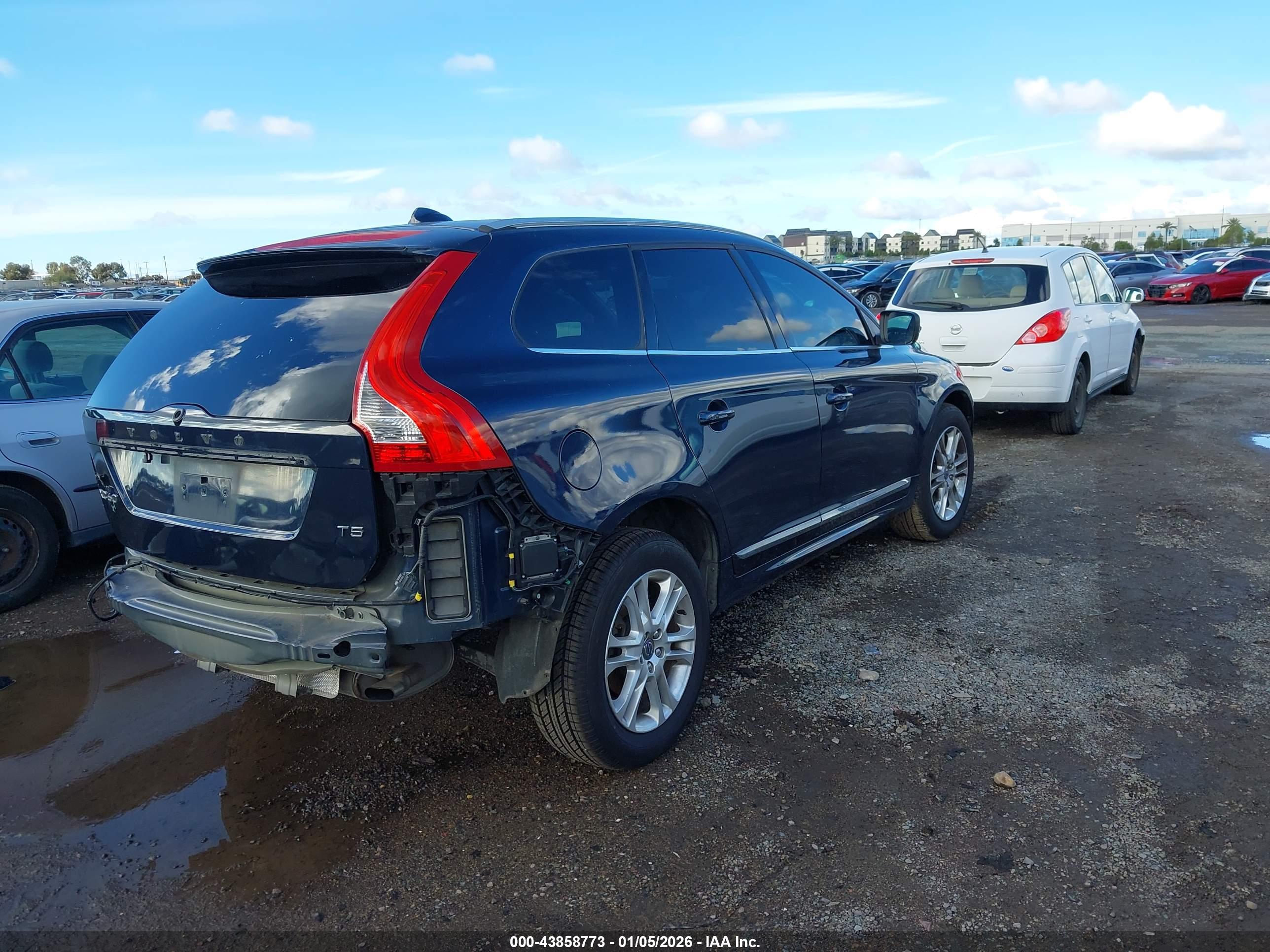 VOLVO XC60 image 4