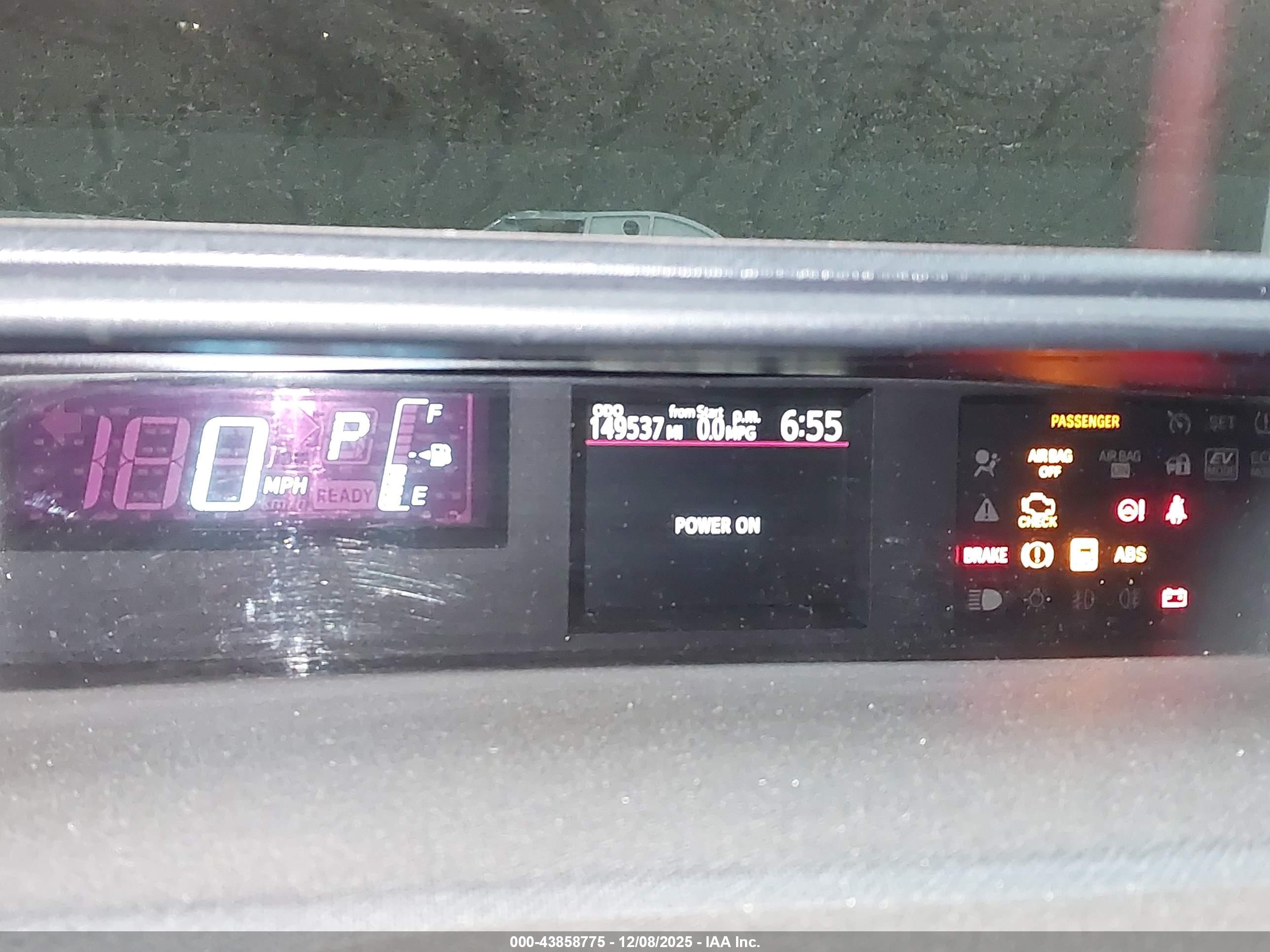 TOYOTA PRIUS image 7