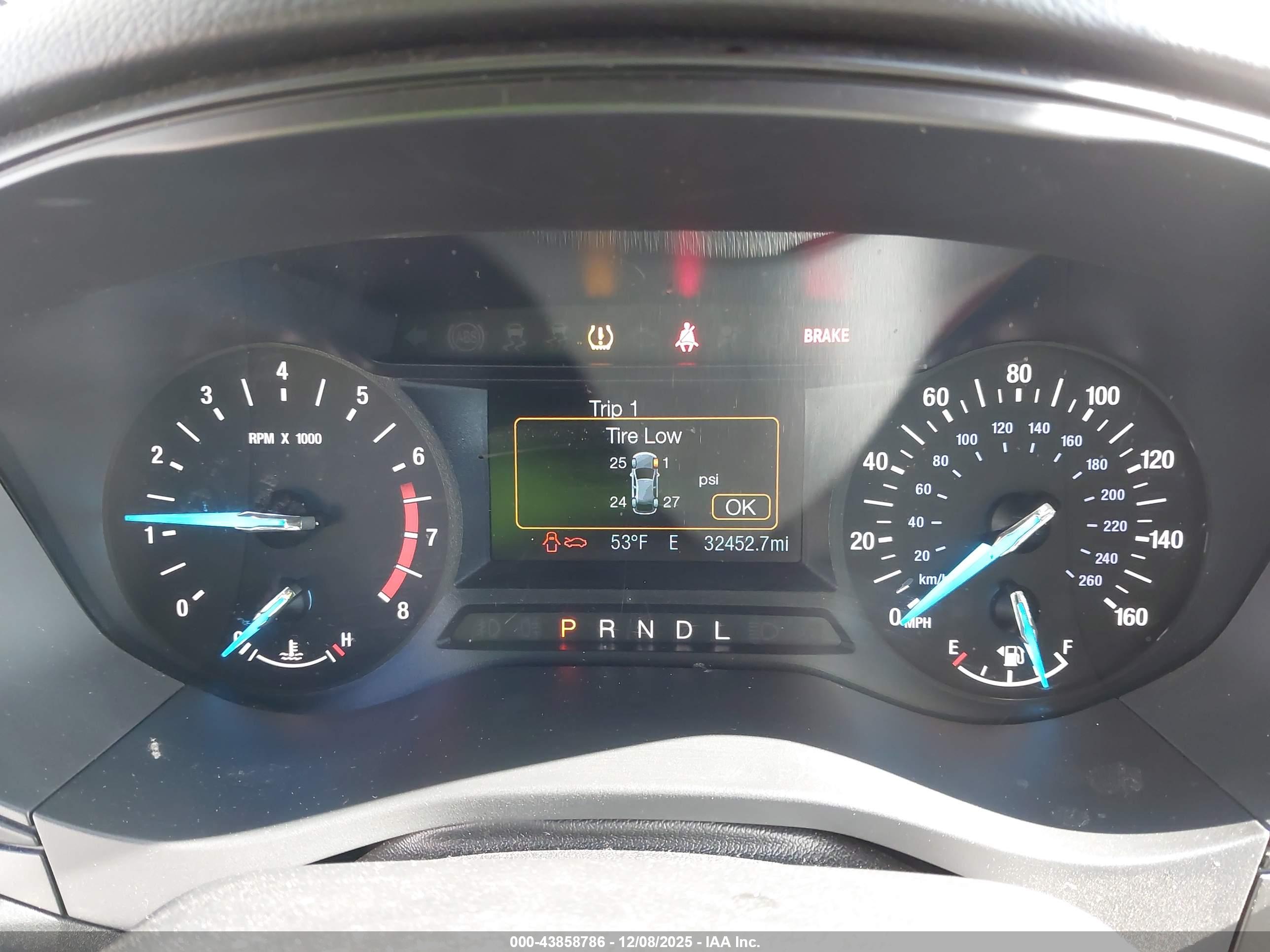 FORD FUSION image 7