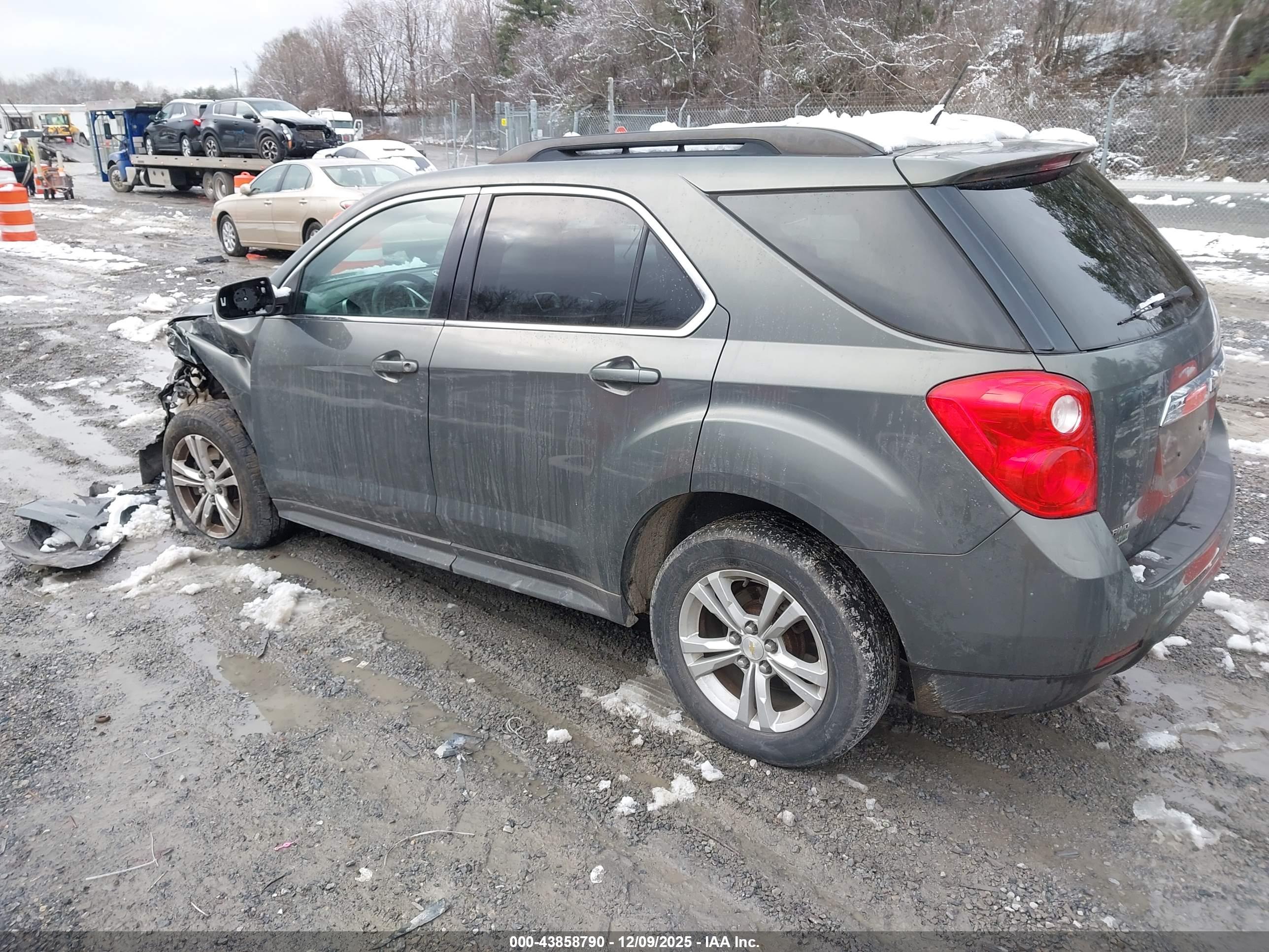 CHEVROLET EQUINOX image 3