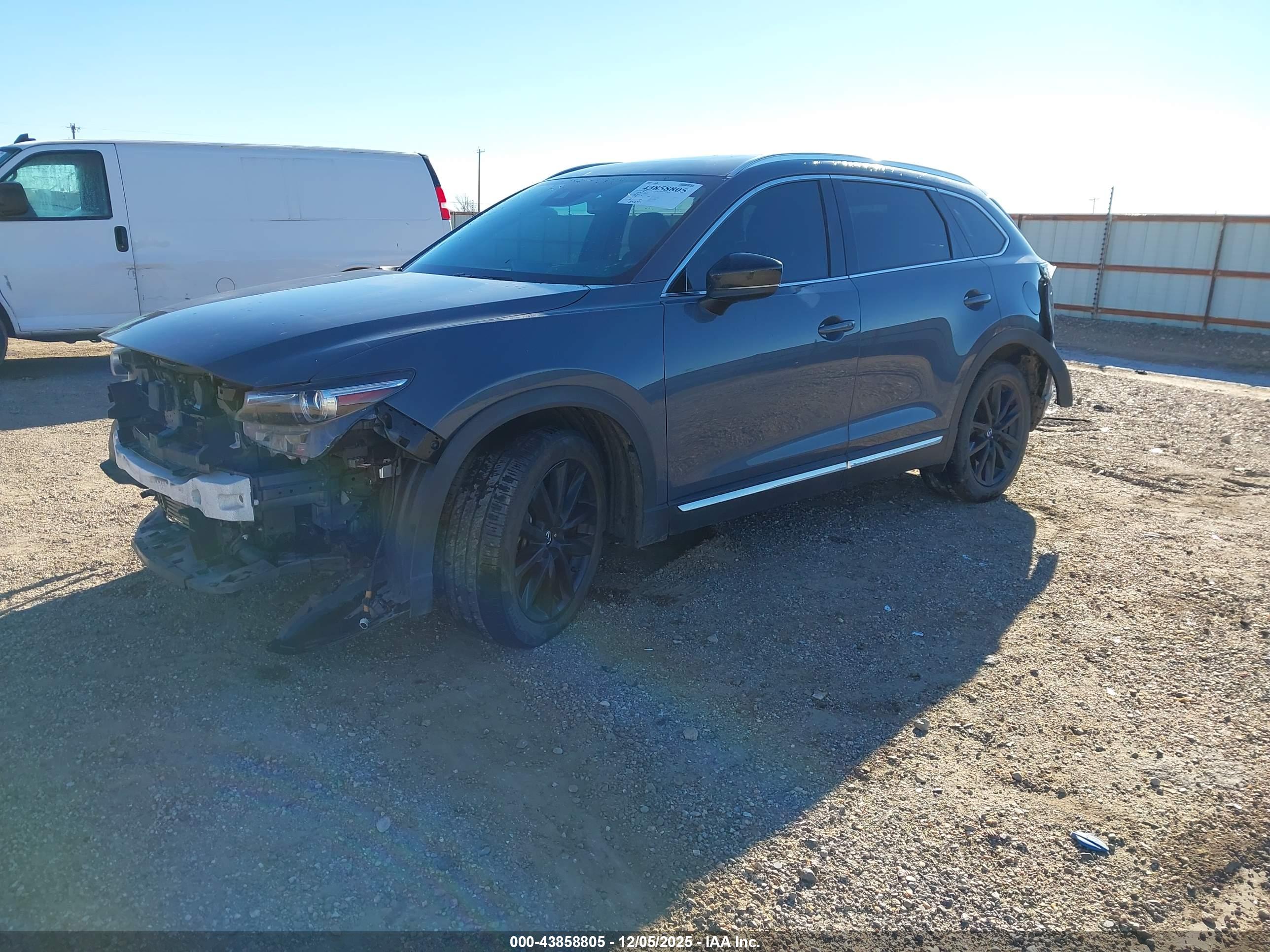 MAZDA CX-9 image 2