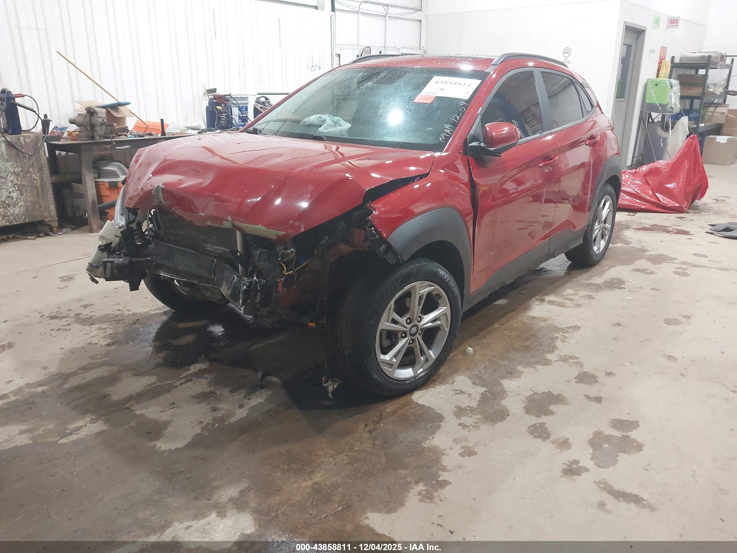 HYUNDAI KONA image 2