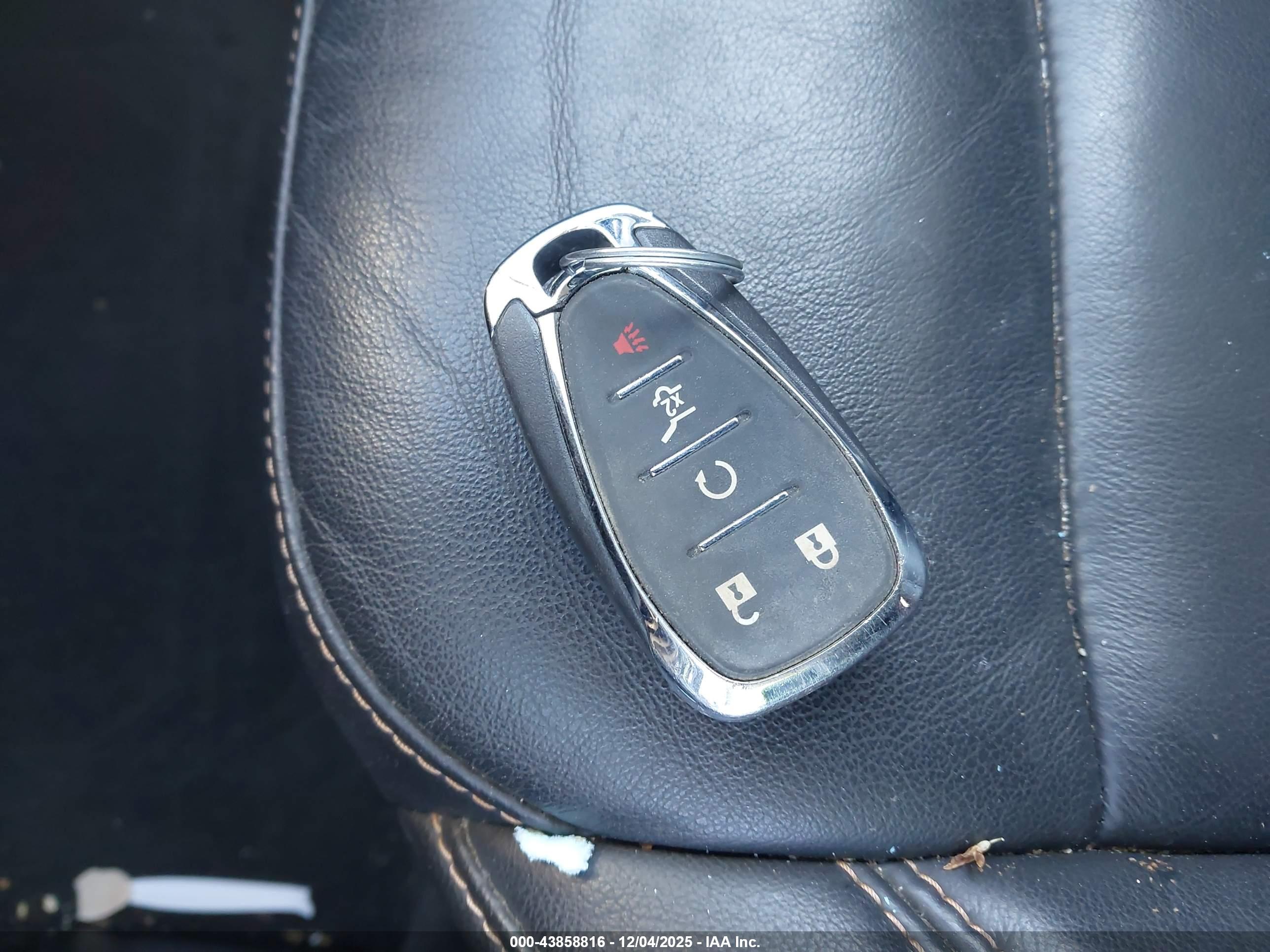 CHEVROLET TRAVERSE image 11