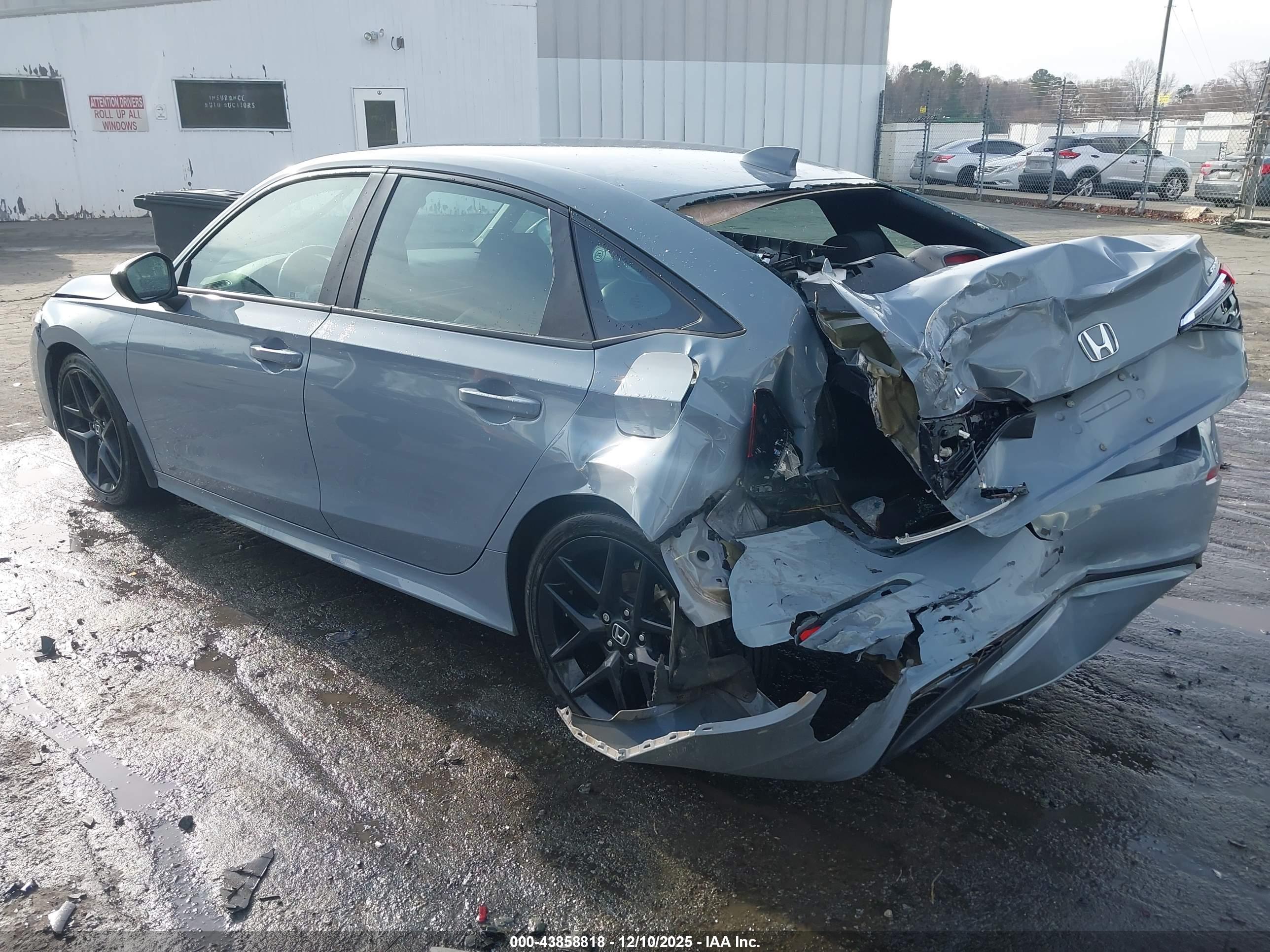 HONDA CIVIC image 3