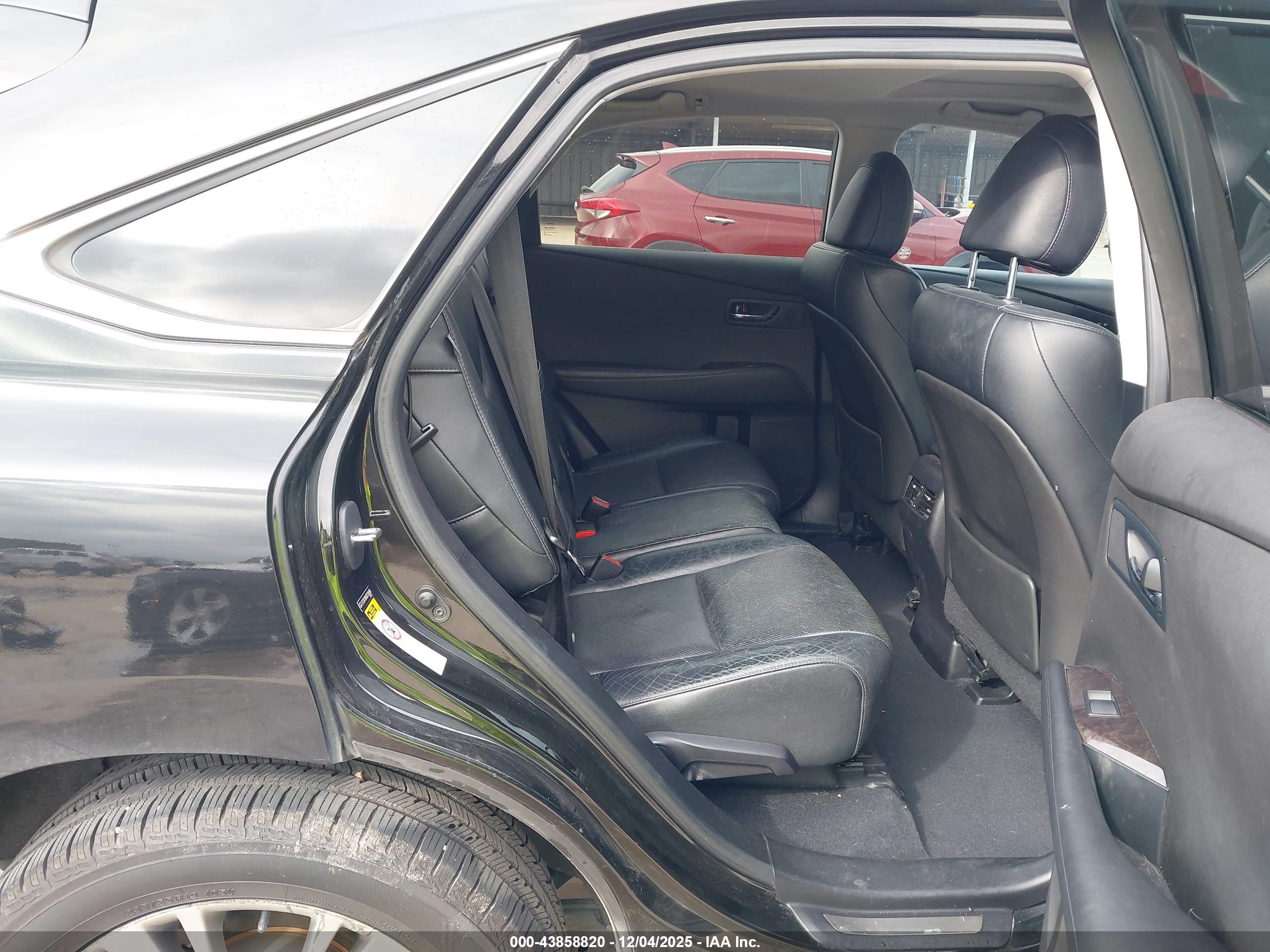 LEXUS RX image 8