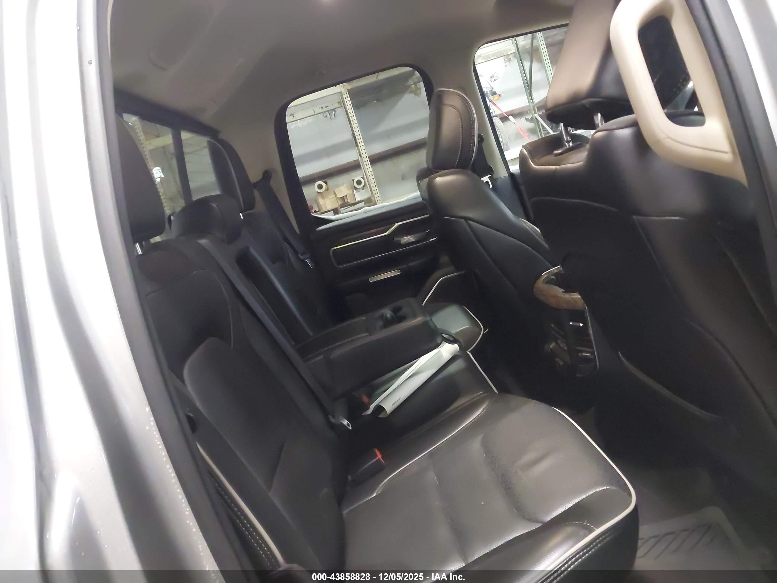 RAM 1500 image 8