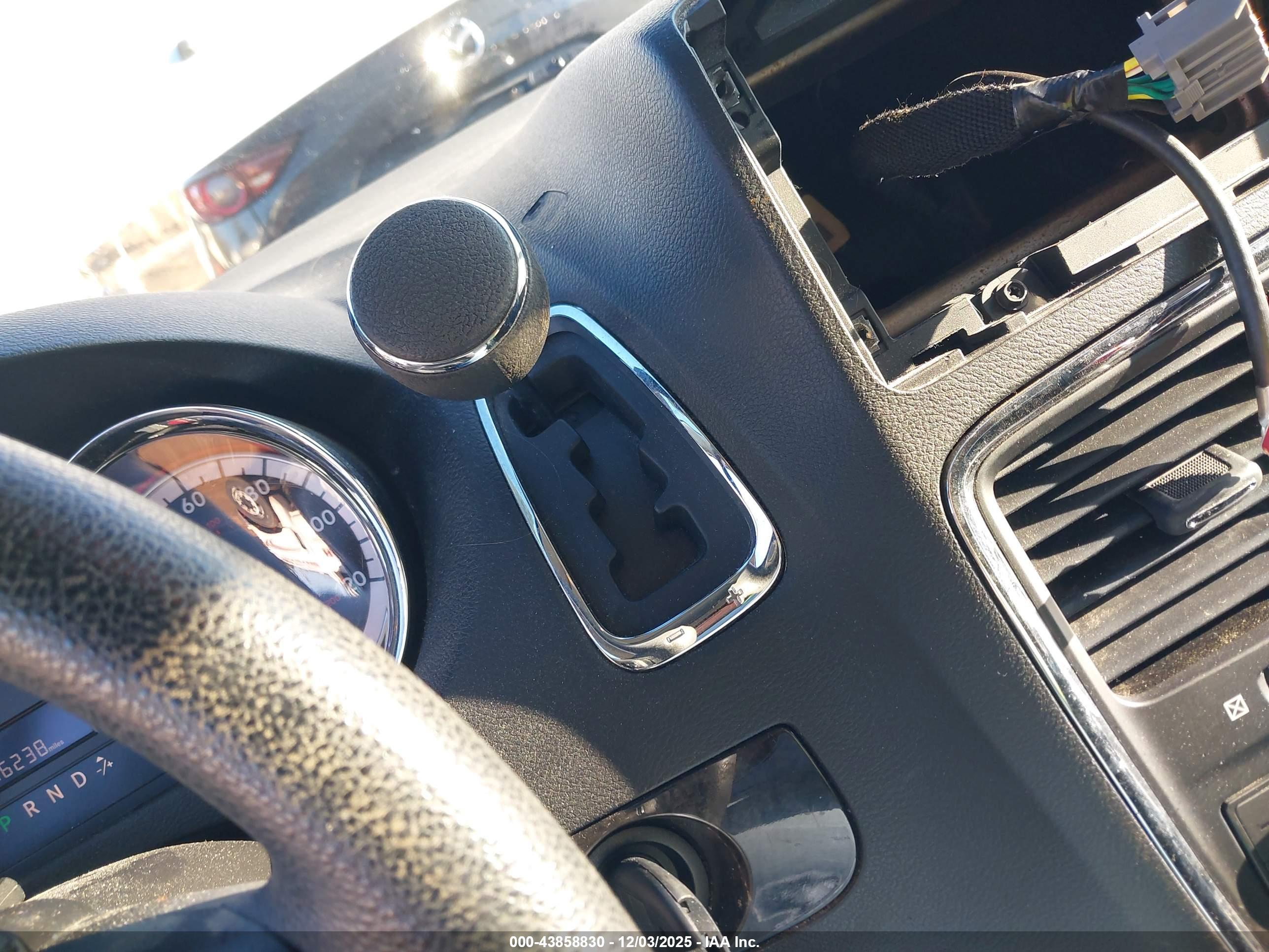 DODGE GRAND image 6